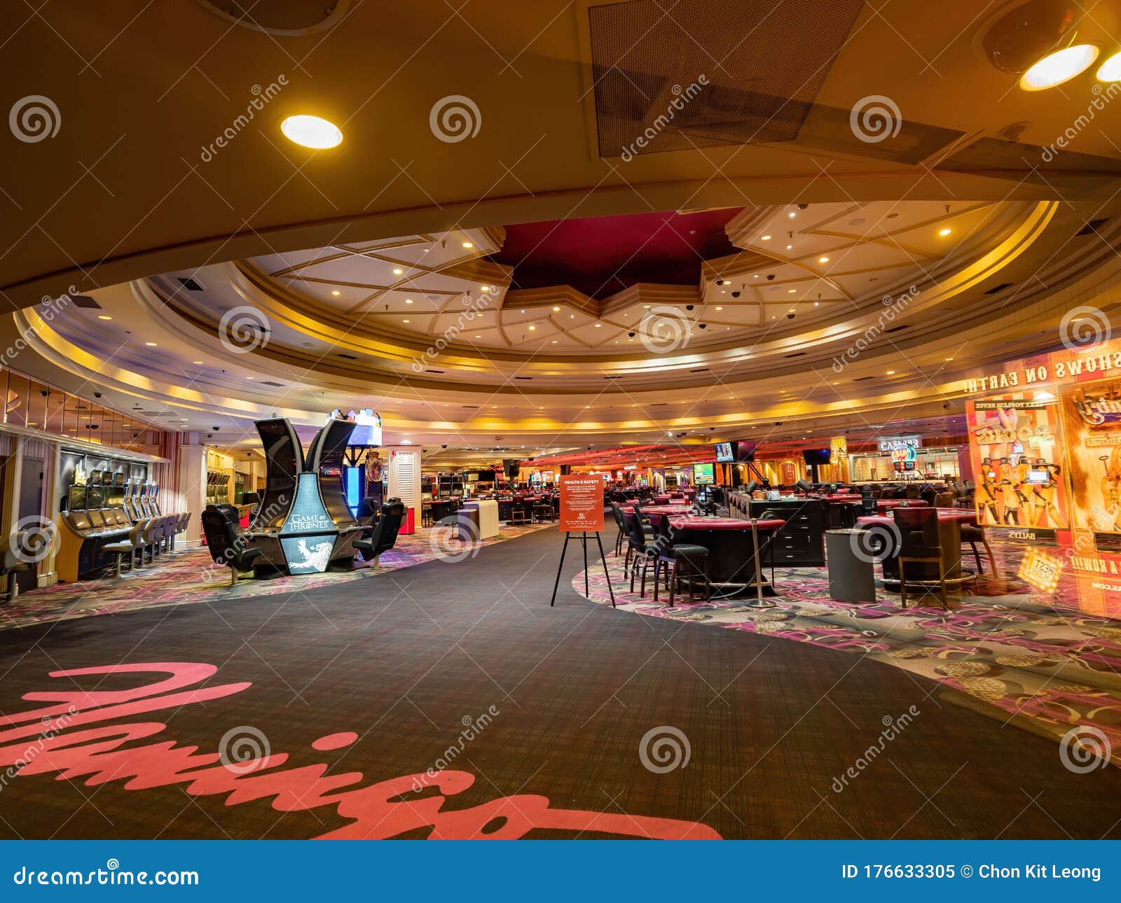 Casino closes hi-res stock photography and images - Alamy