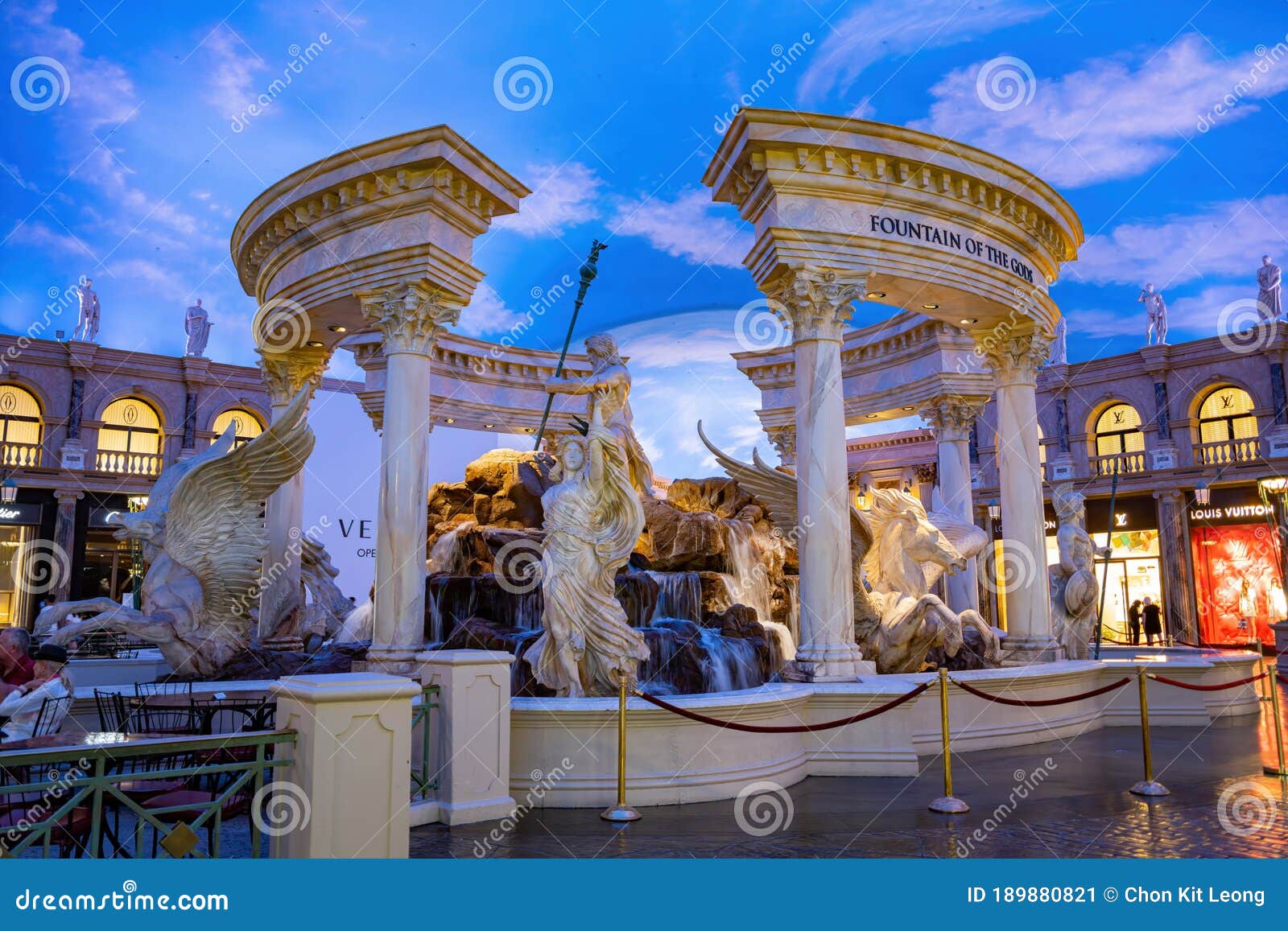 Caesars palace forum shops hi-res stock photography and images - Alamy