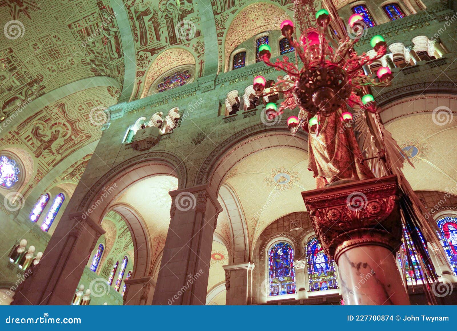 Interior View at St. Anne De Beaupre, Quebec Editorial Stock Image