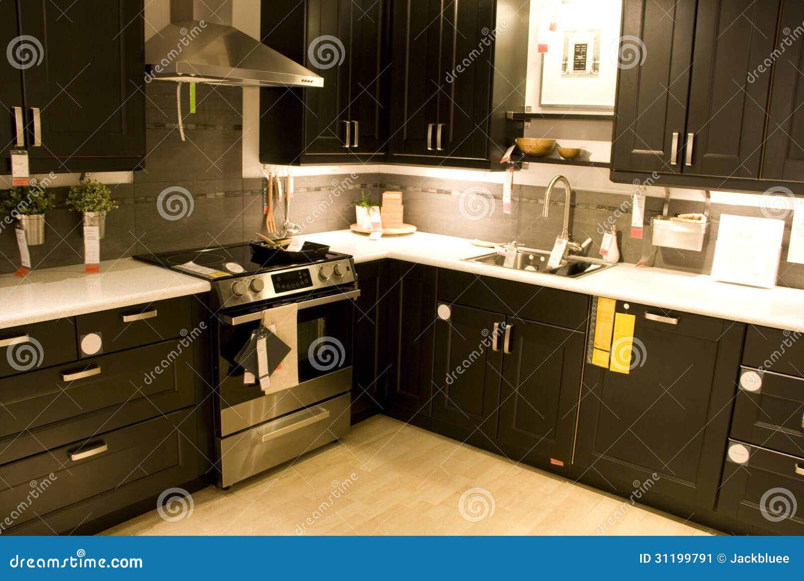 Interiores Caseros Modernos De La Cocina Imagen de archivo - Imagen de