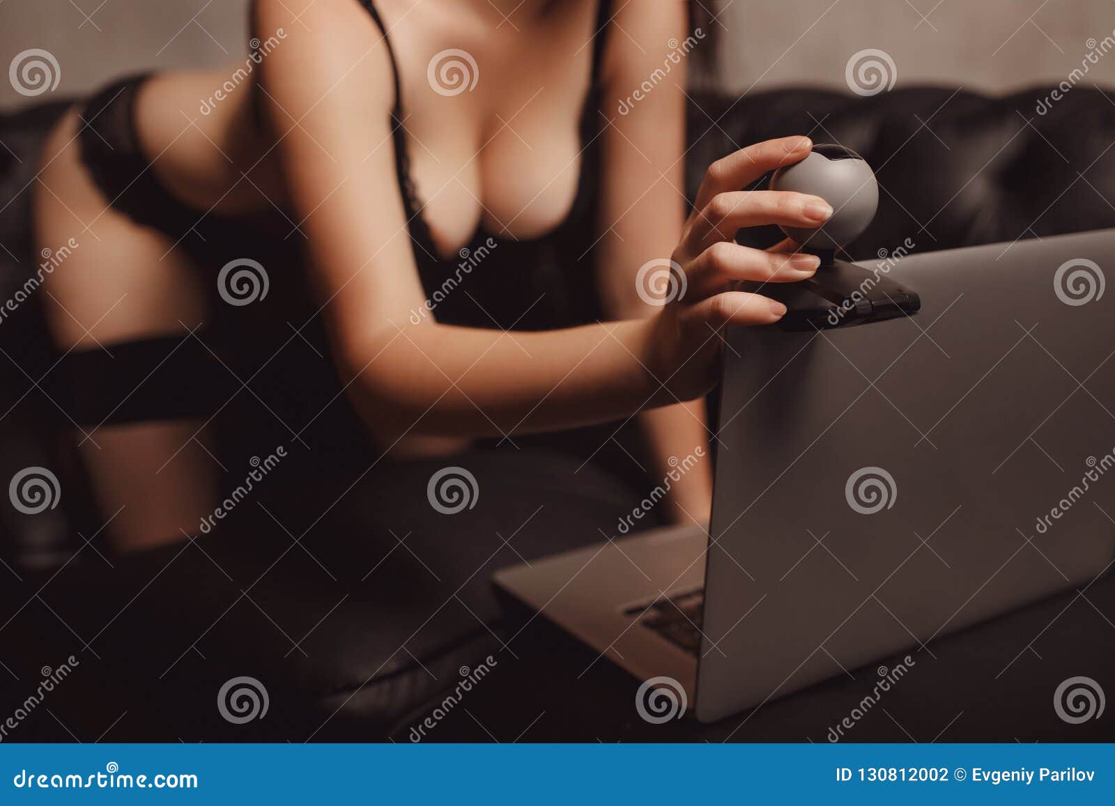 Woman Sex Online
