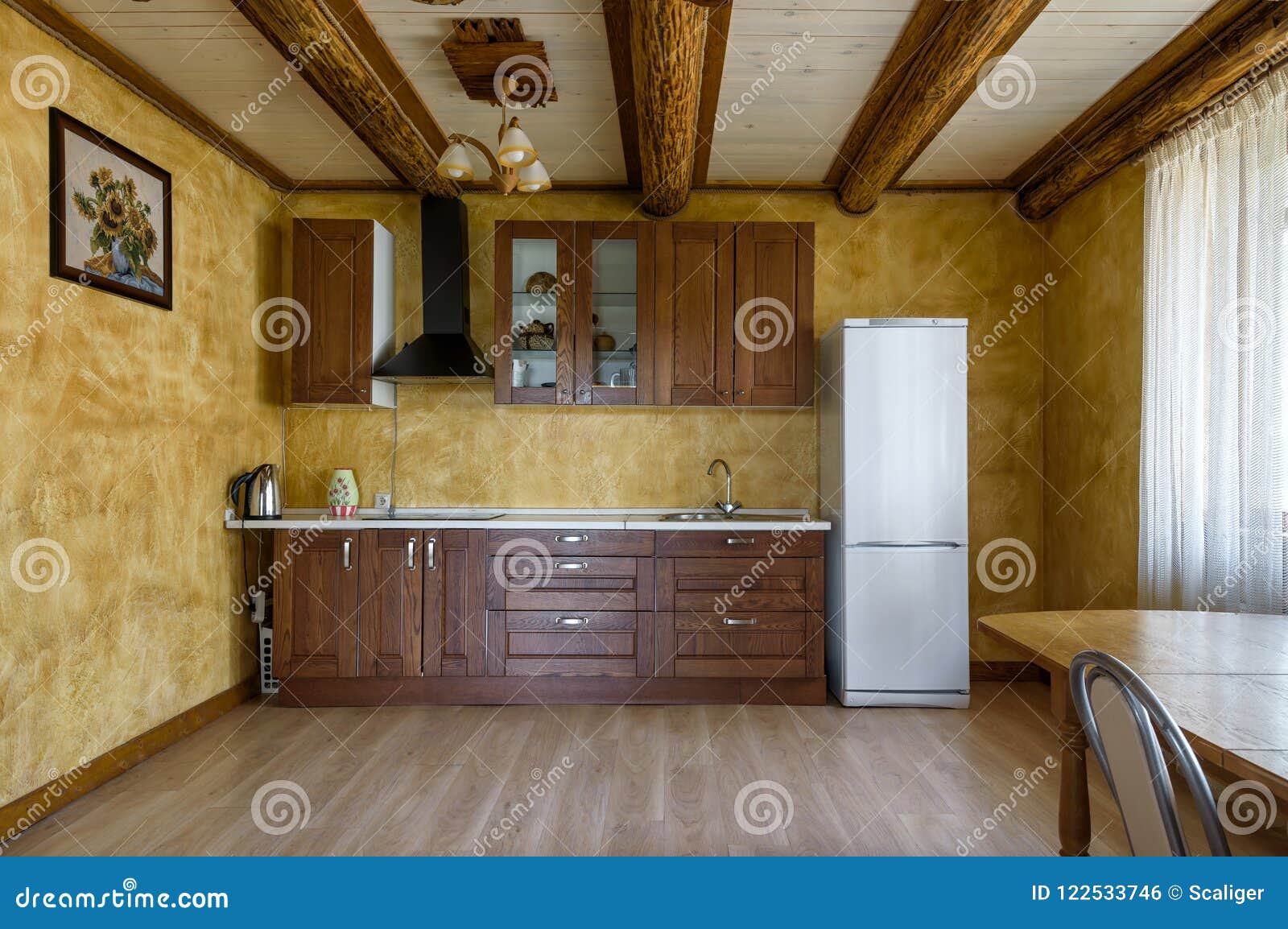 Interno Della Cucina In Casa Di Campagna O In Hotel Fotografia Editoriale Immagine Di Rurale Corridoio