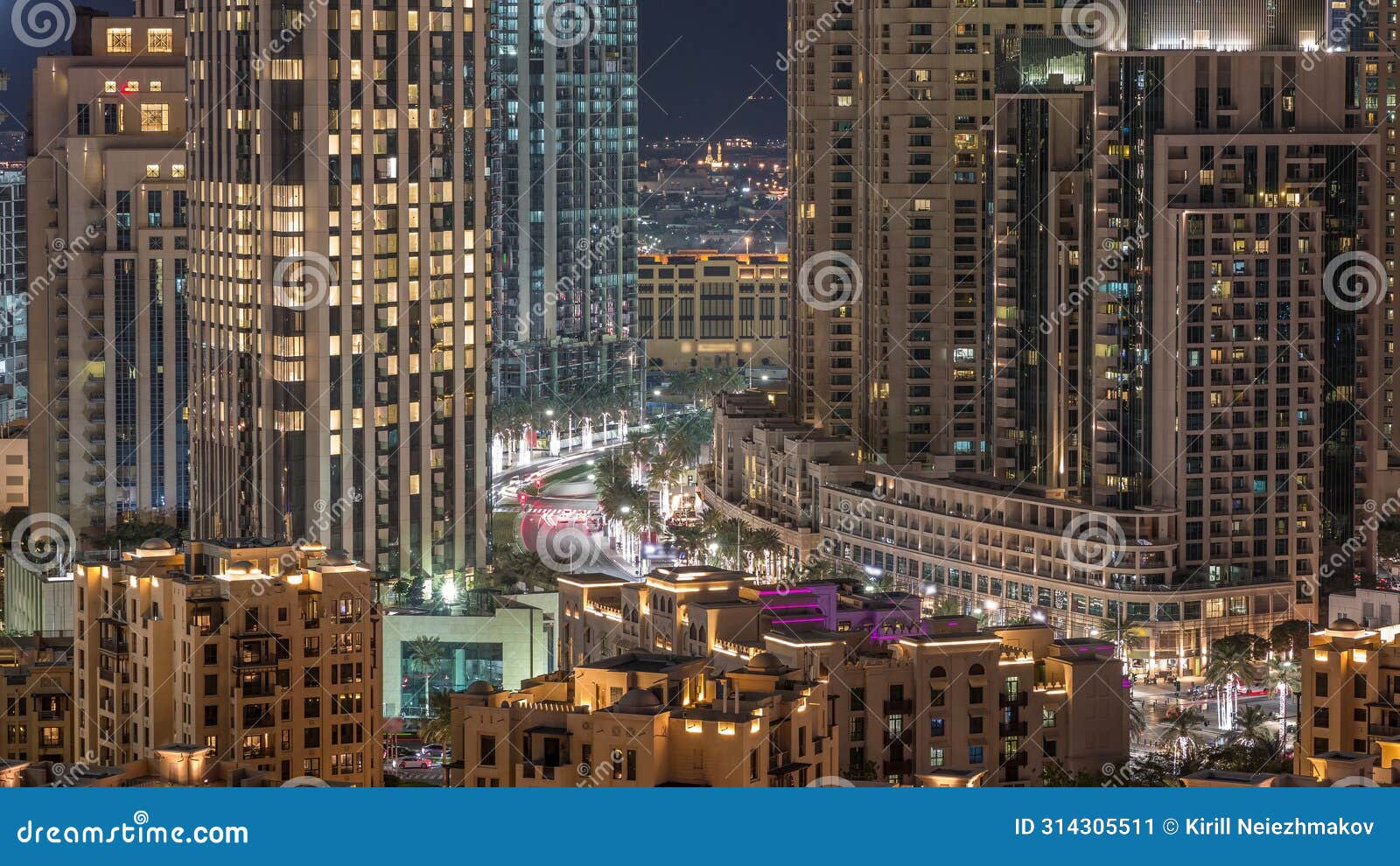 intersection traffic night timelapse on mohammed bin rashid boulevard