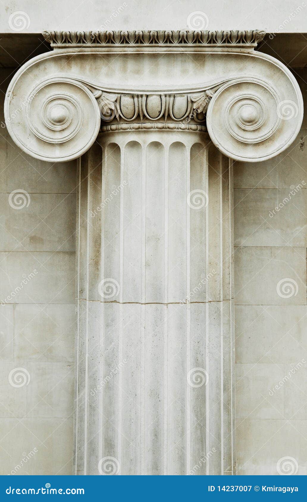 ionic column