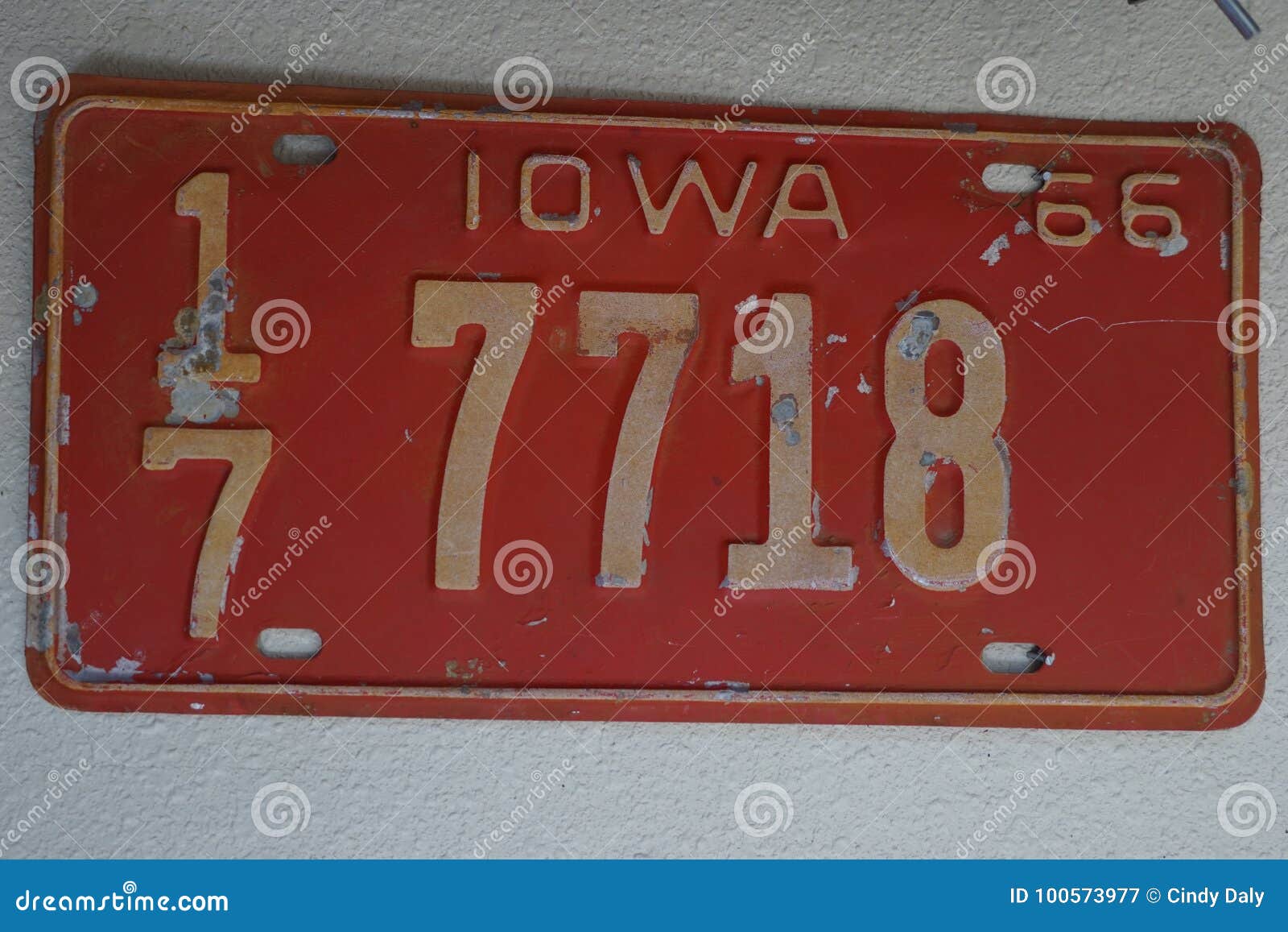 An 1966 Iowa license plate editorial photography. Image of retro