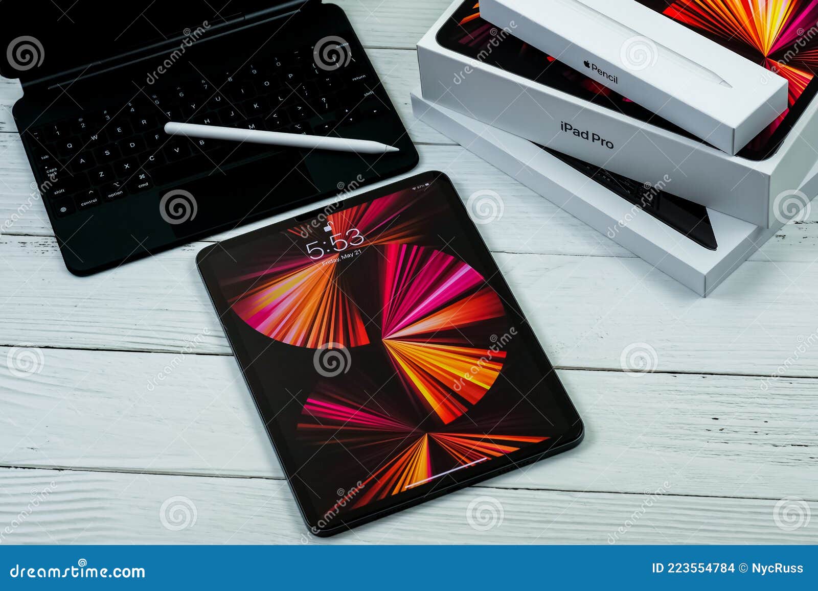 IPad Pro 11-inch 2021 Model with Apple M1 Chip and an Apple IPad Pro 11-inch 2021 Model with Apple M1 Chip and an Apple