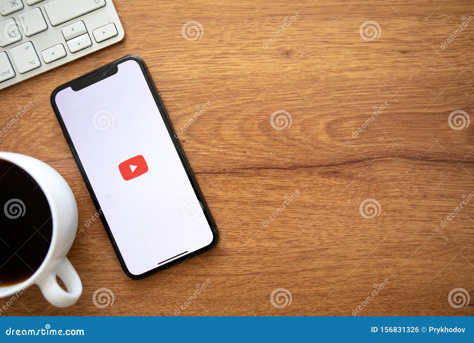 IPhone X with App YouTube Google and Background Wooden Desk Editorial Photo  - Image of phone, show: 156831326