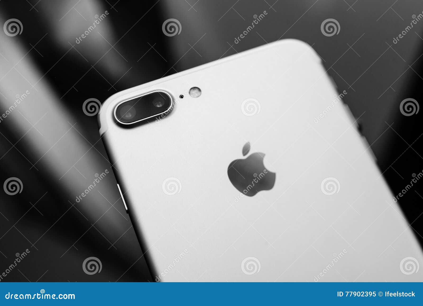 IPhone 7 Plus Black and White Editorial Image - Image of mobile, apple ...