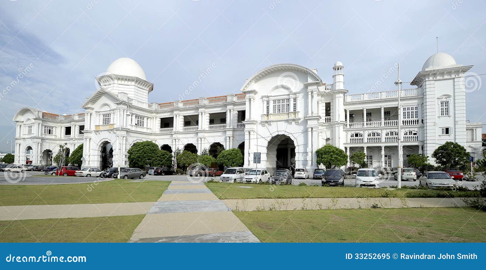 Ipoh Railway Station editorial image. Image of landmarl - 33252695