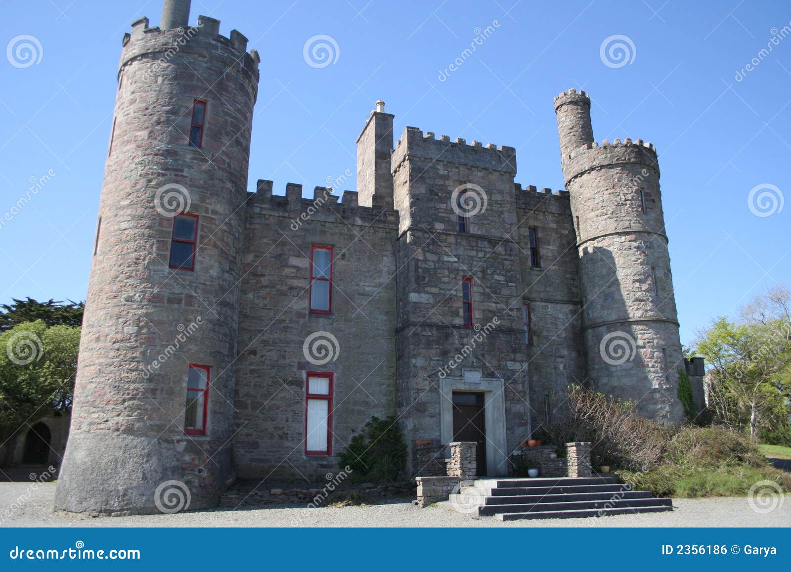 irish castle dwelling