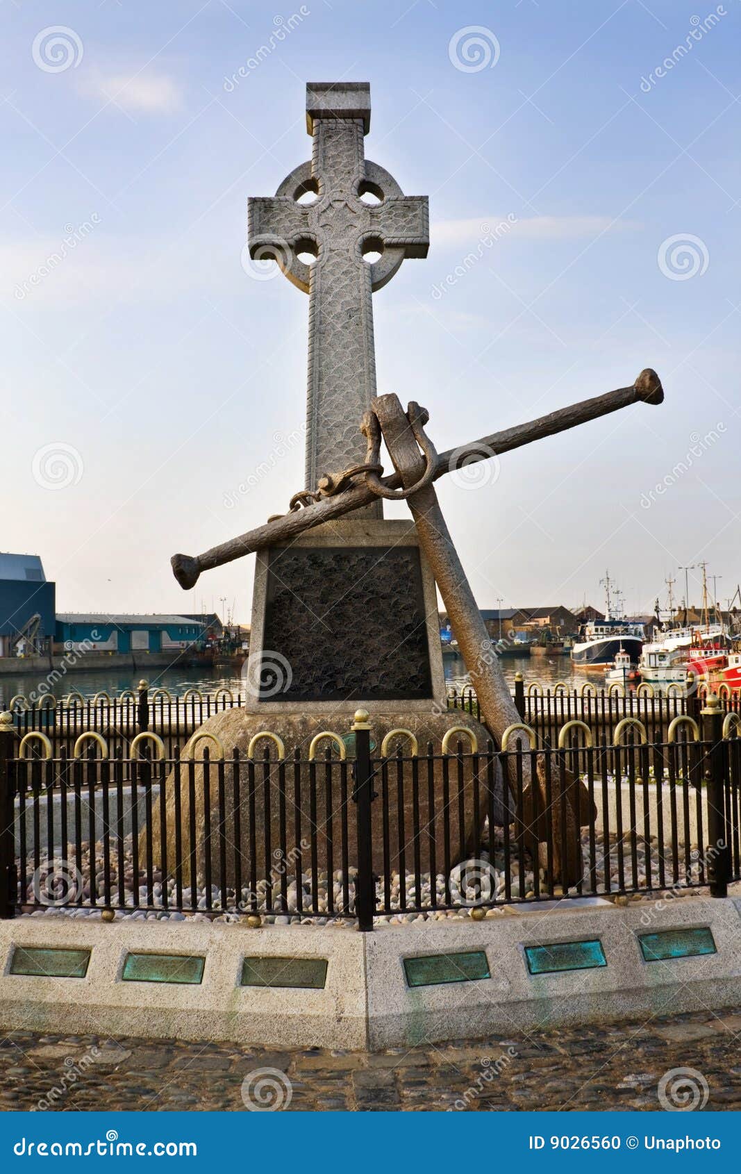 irish sailors celtic cross at howth