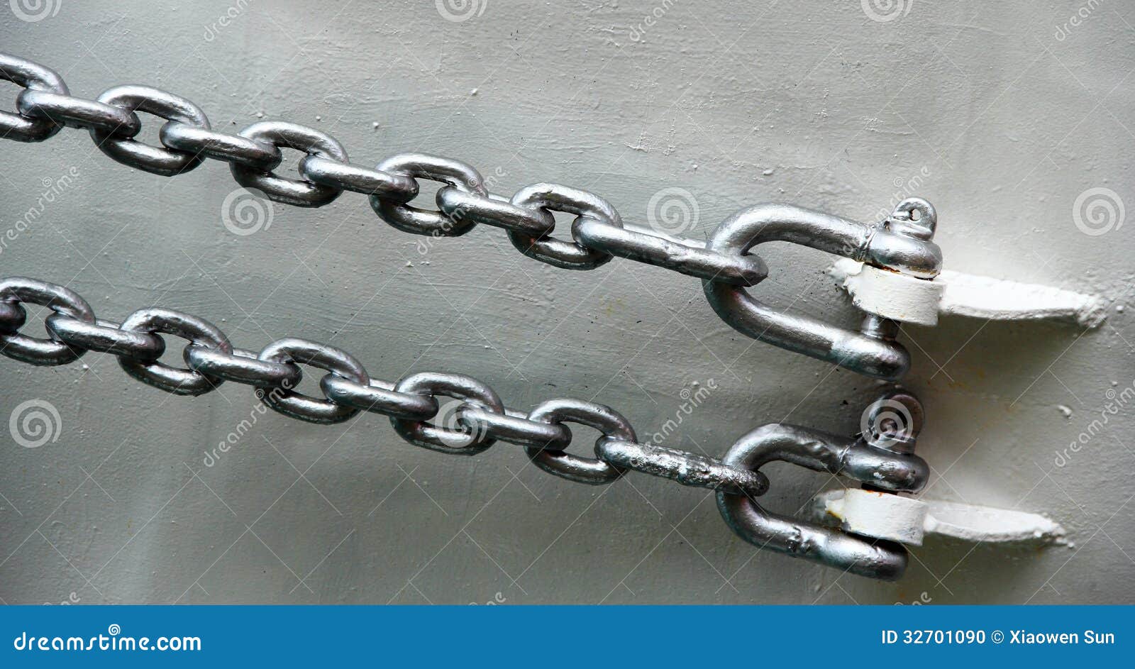 Iron Chain Stock Photo - Image: 32701090