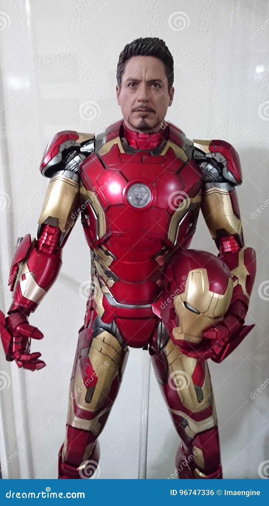 Iron Man Mark 43 Armor Suit Tony Stark Robert Downey Jr Editorial Photo Image Of Figures Downey