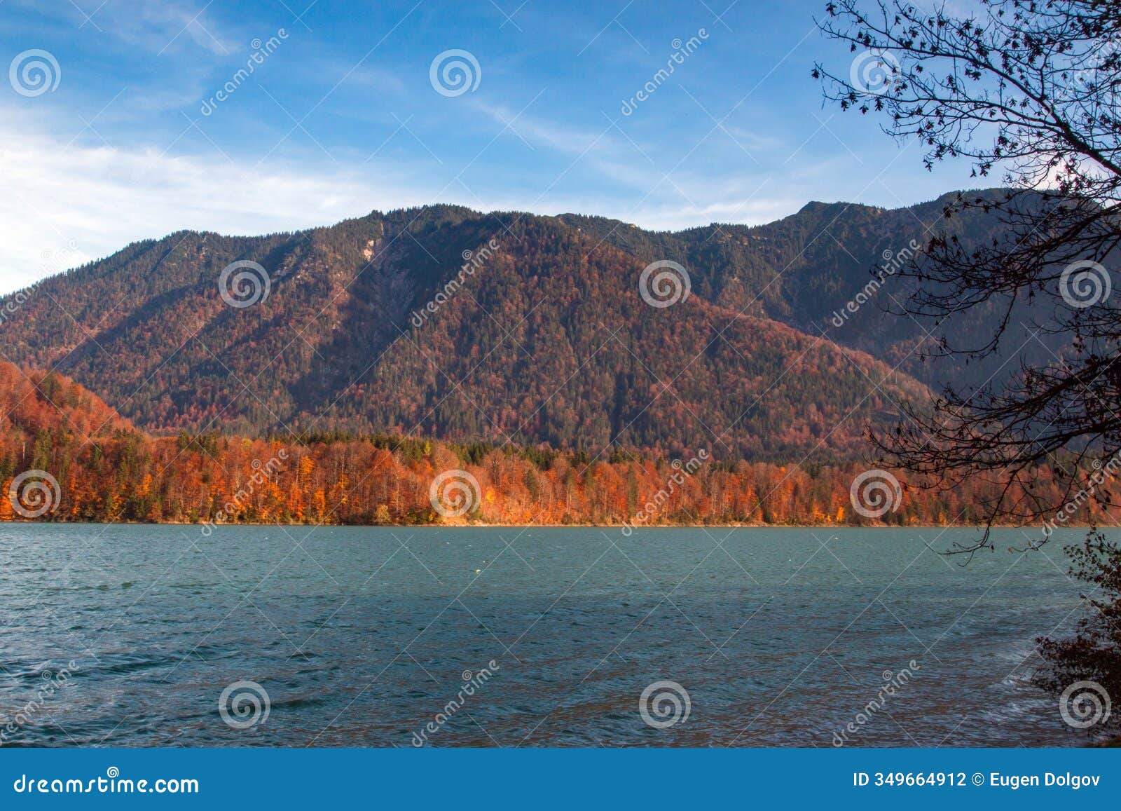 isar-sylvensteinsee, alpine foothills in autumn