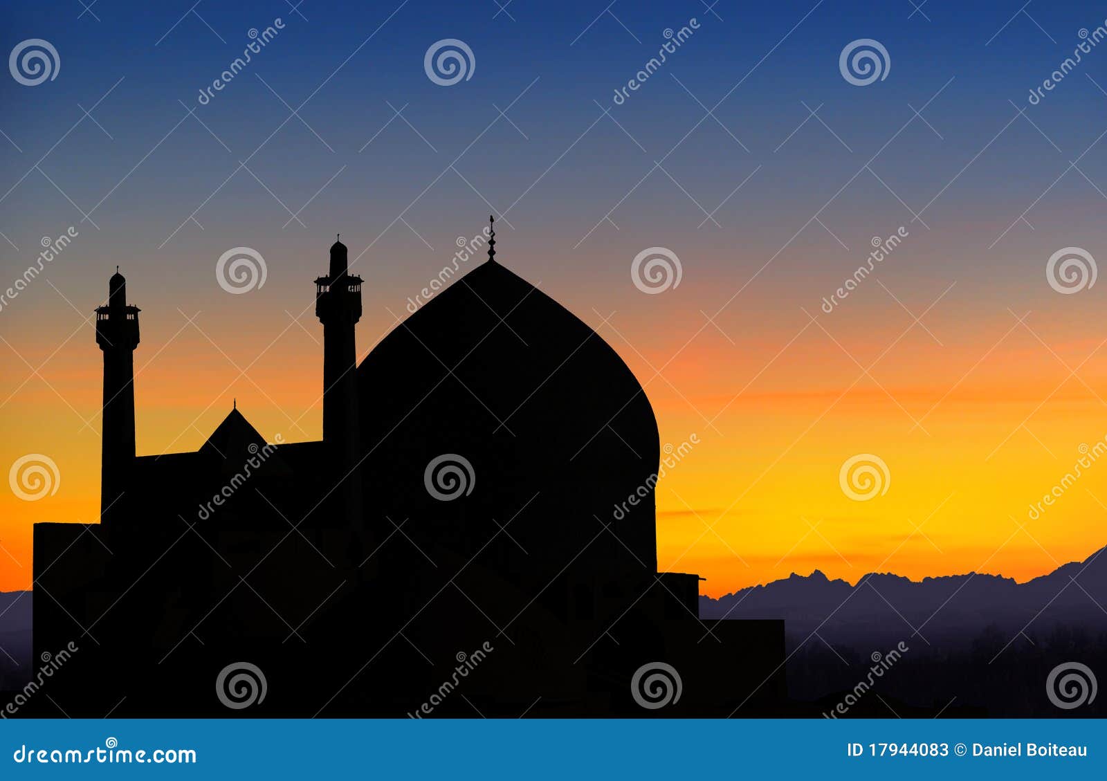 isfahan mosque sunset
