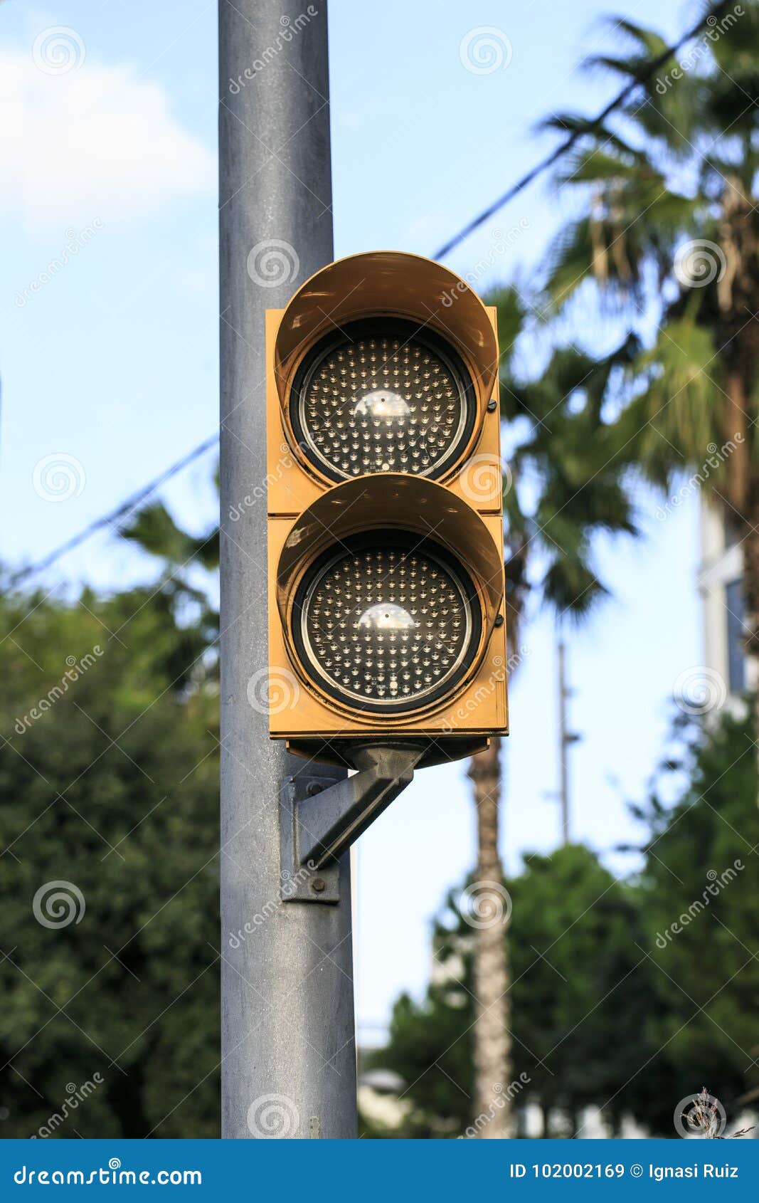 Traffic light in amber stock image. Image of life, lighting 102002169