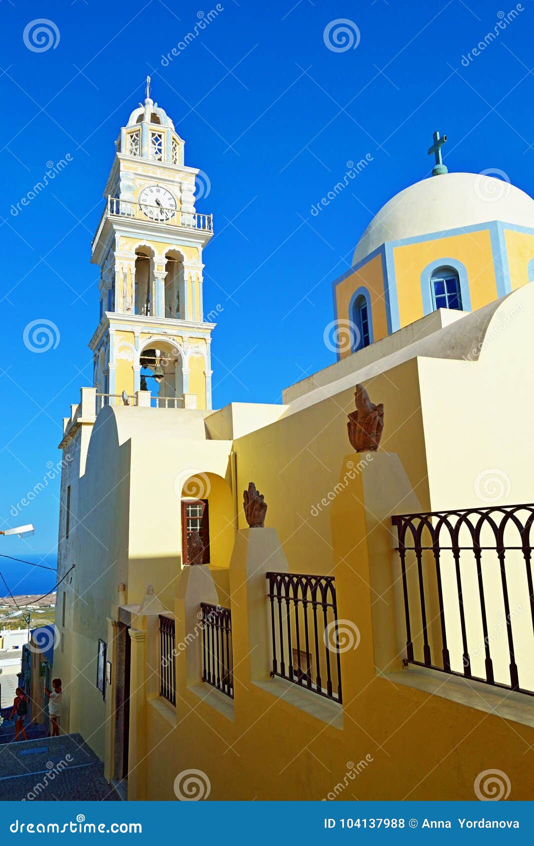 Isla Católica Grecia De Santorini De La Iglesia De La Catedral Foto de  archivo - Imagen de brillante, dominante: 104137988