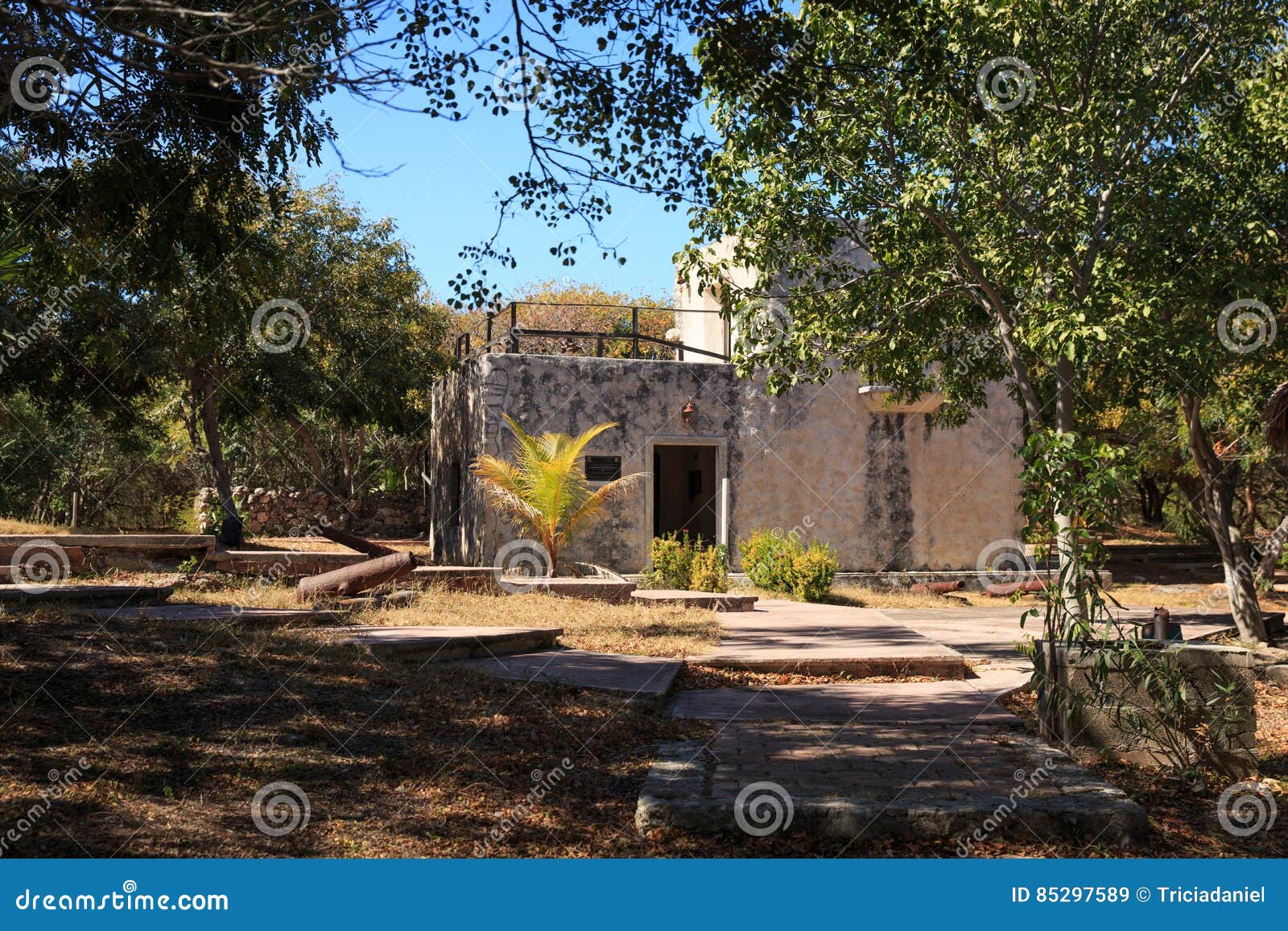 isla mujeres pirate house