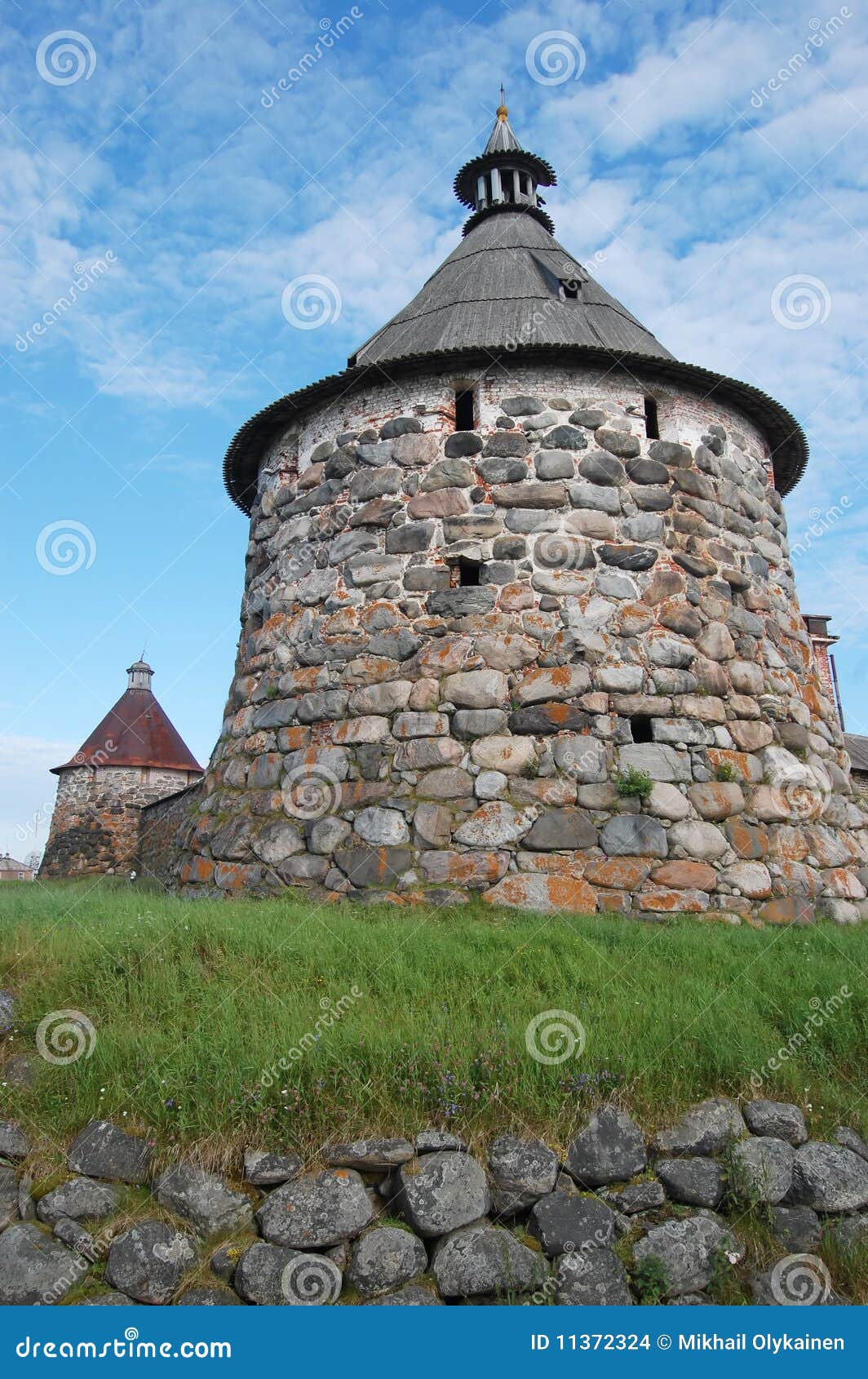 Isola solovetsky. Bianco tradizionale della vecchia della Russia dell'isola della fortezza del mare torretta solovetsky russa del nord medioevale di stile