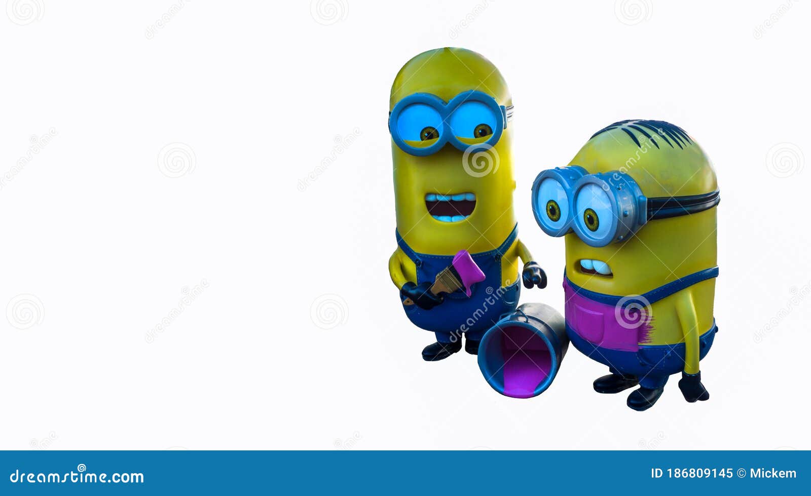 Despicable Me Universal Studios Minons Isolated Editorial Image - Image of  family, isolated: 186809145