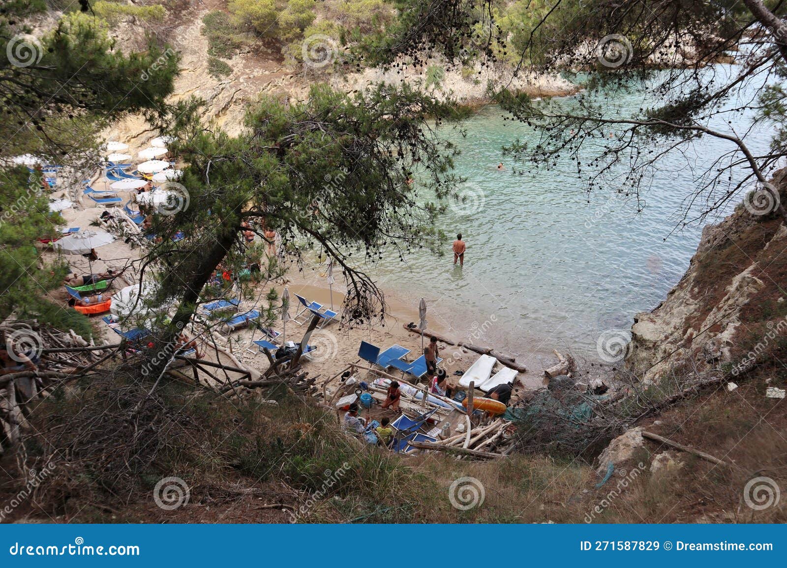 Isole Tremiti - Spiaggia Di Cala Matano Dal Sentiero Di Accesso ...