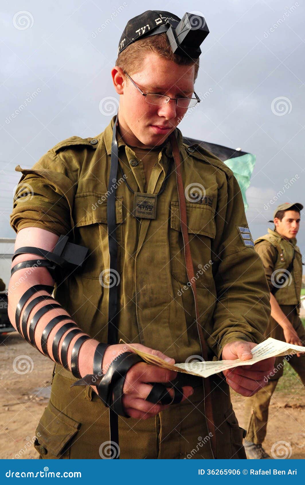 Israeli Soldier Pray Editorial Photo Image Of Rocket
