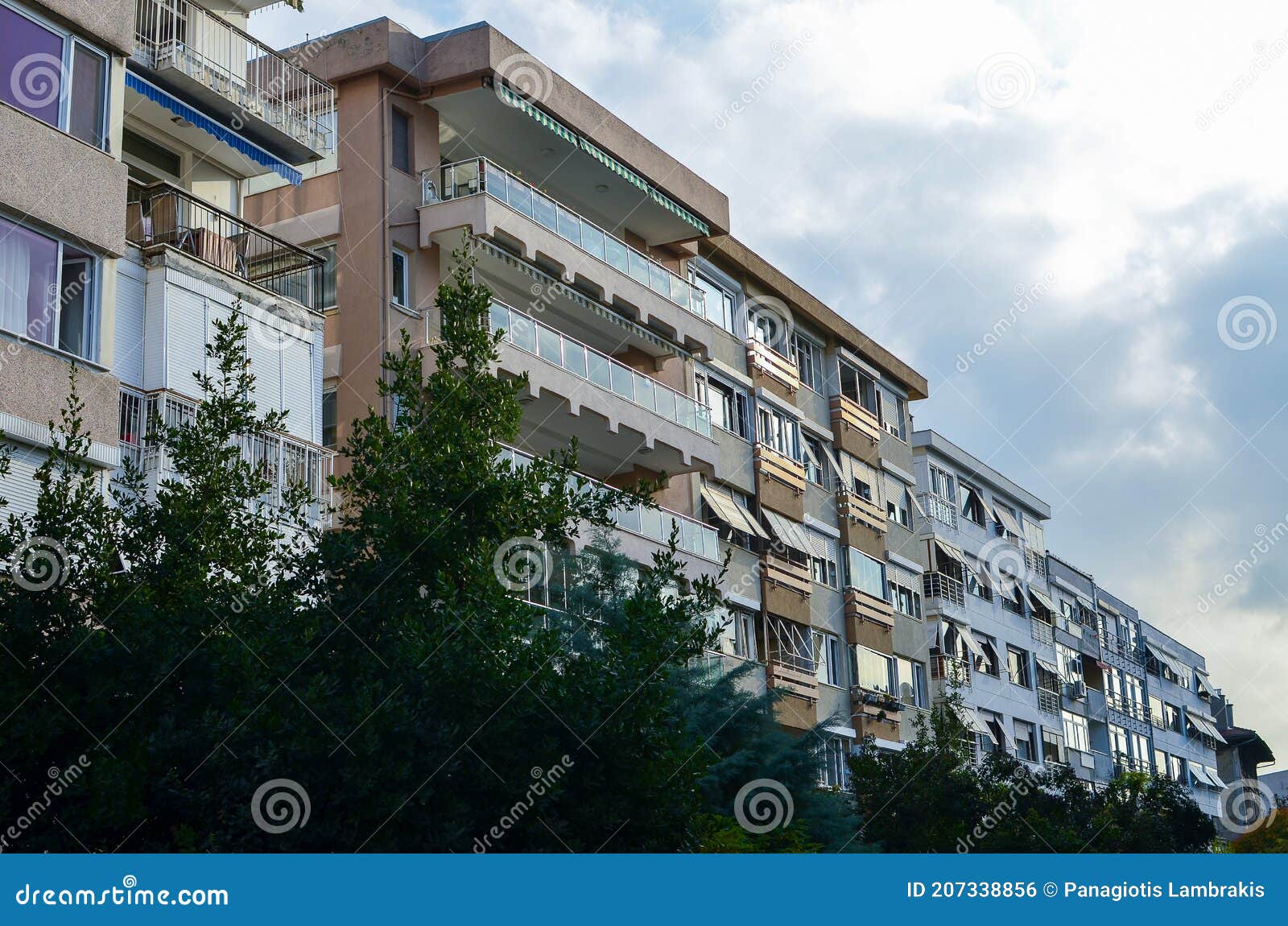 buildings in kadÃÂ±kÃÂ¶y, moda neighbourhood