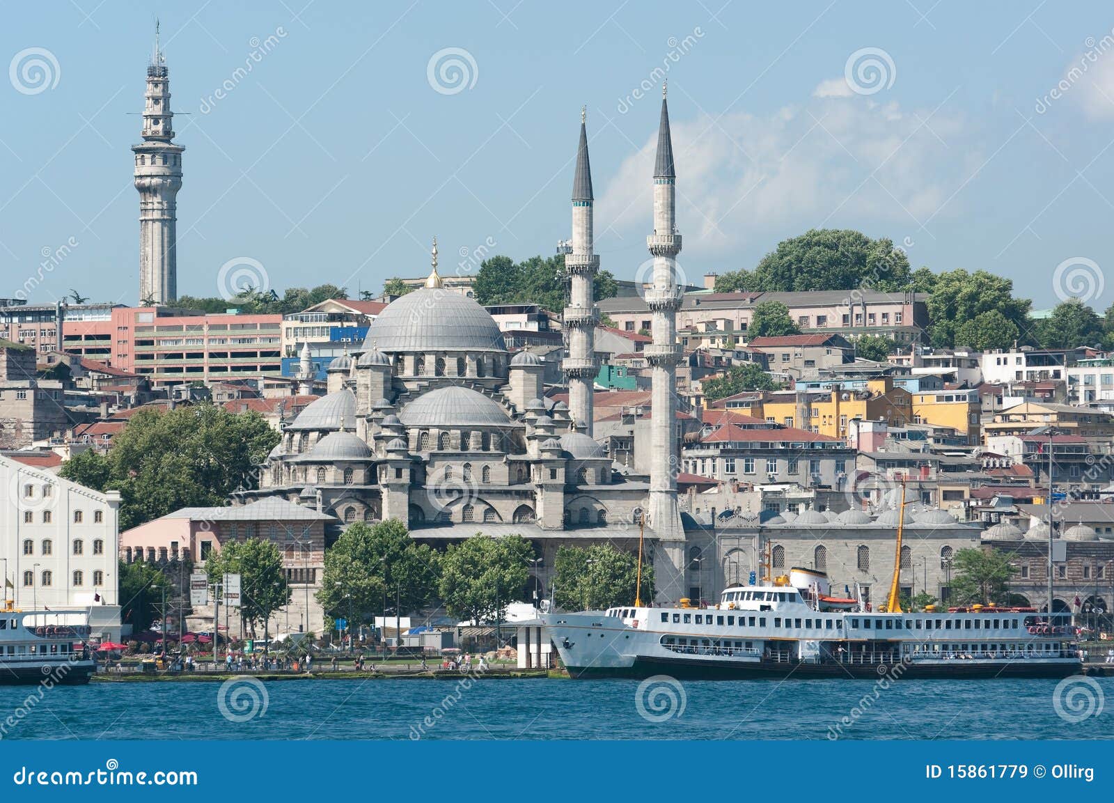 istanbul and yeni mosque view