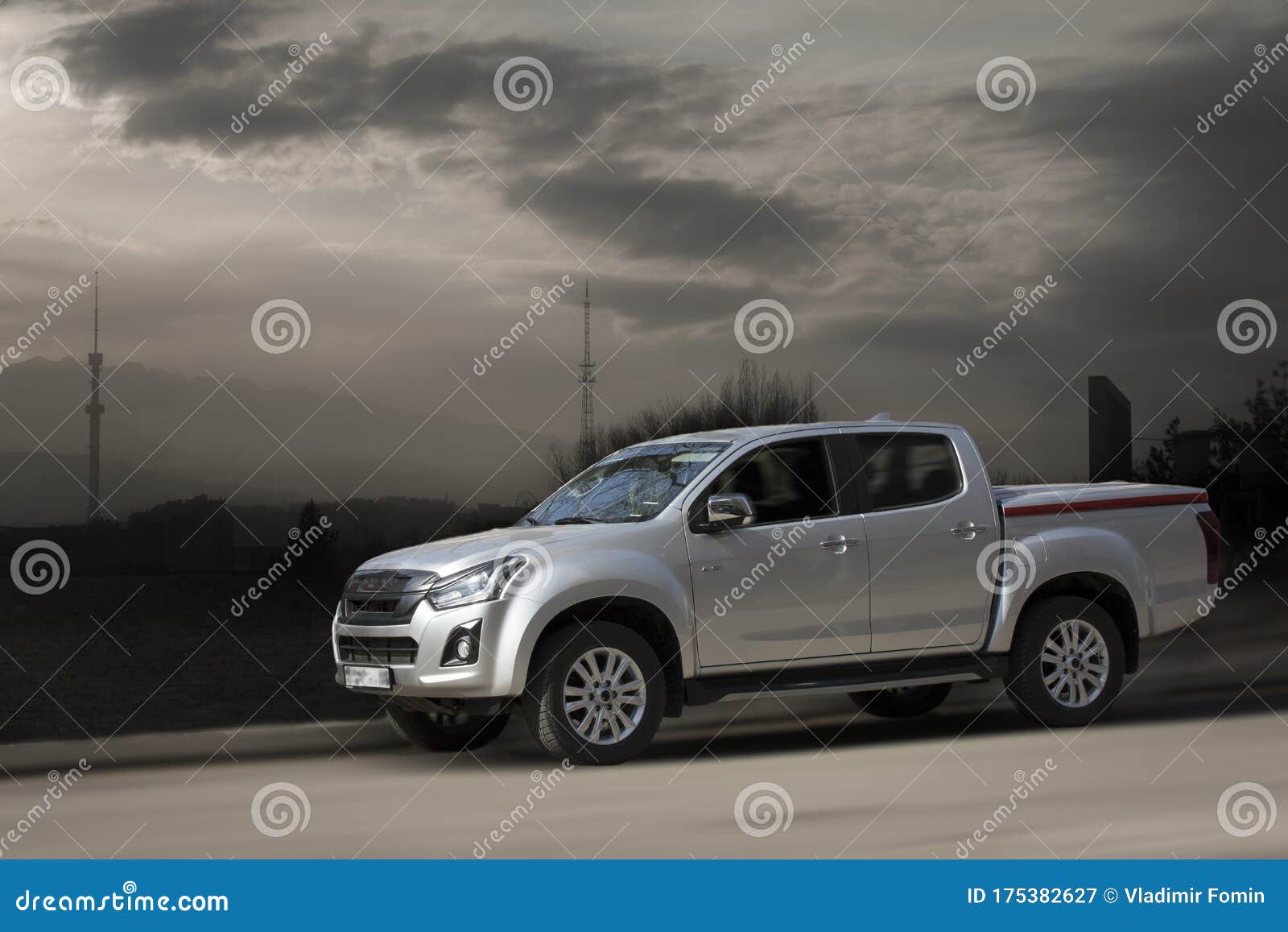 Download 1 002 Isuzu Pickup Photos Free Royalty Free Stock Photos From Dreamstime PSD Mockup Templates