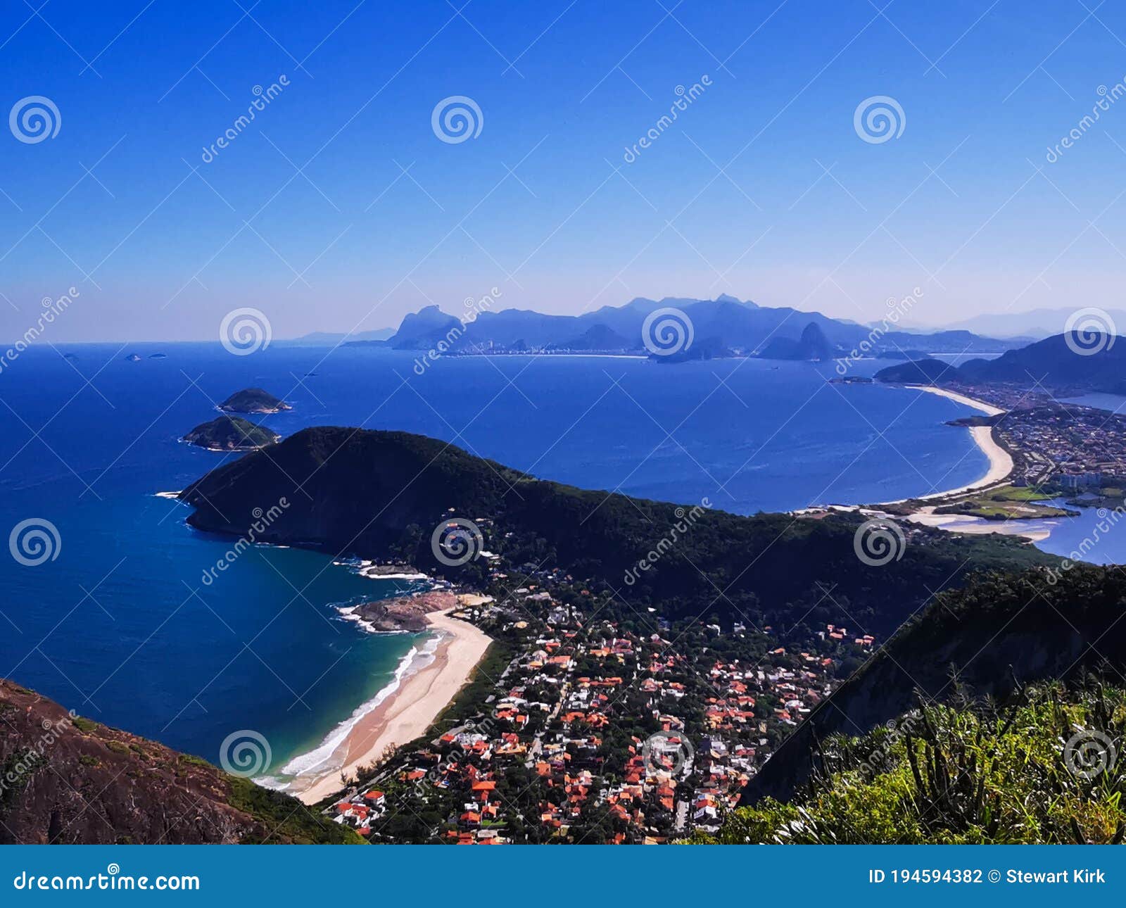 itaipu coastline , rio, brazil
