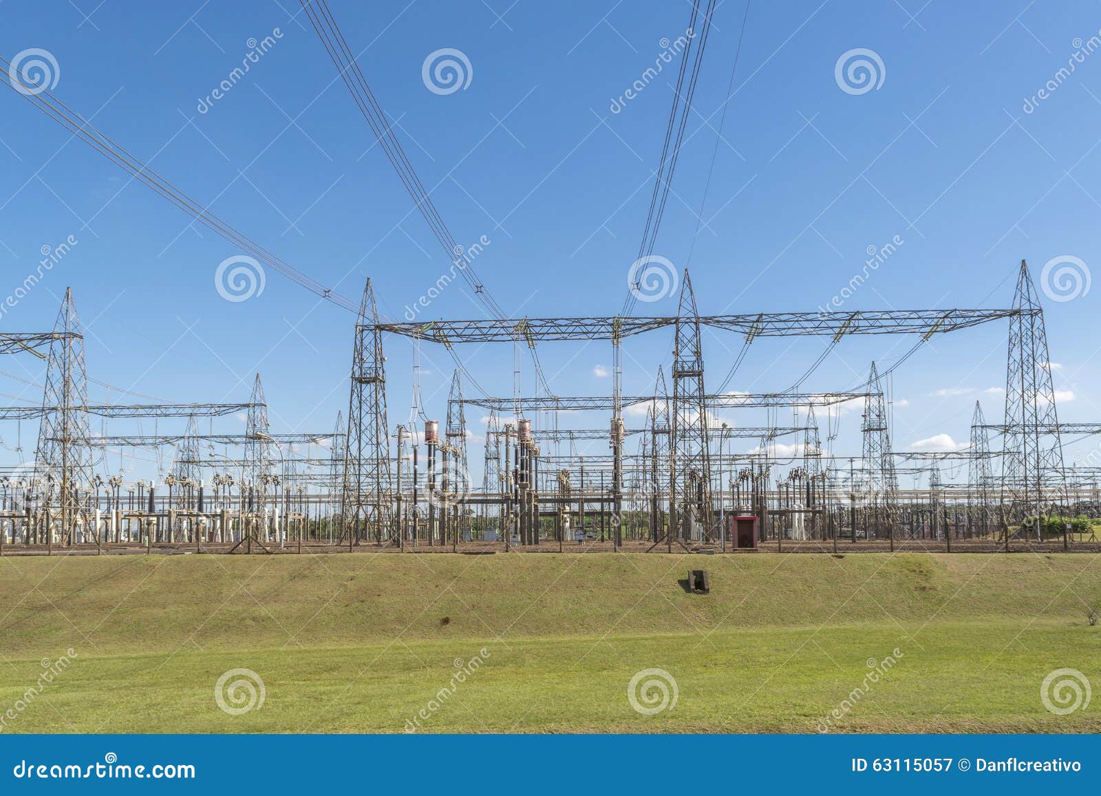 itaipu park at brazilian border