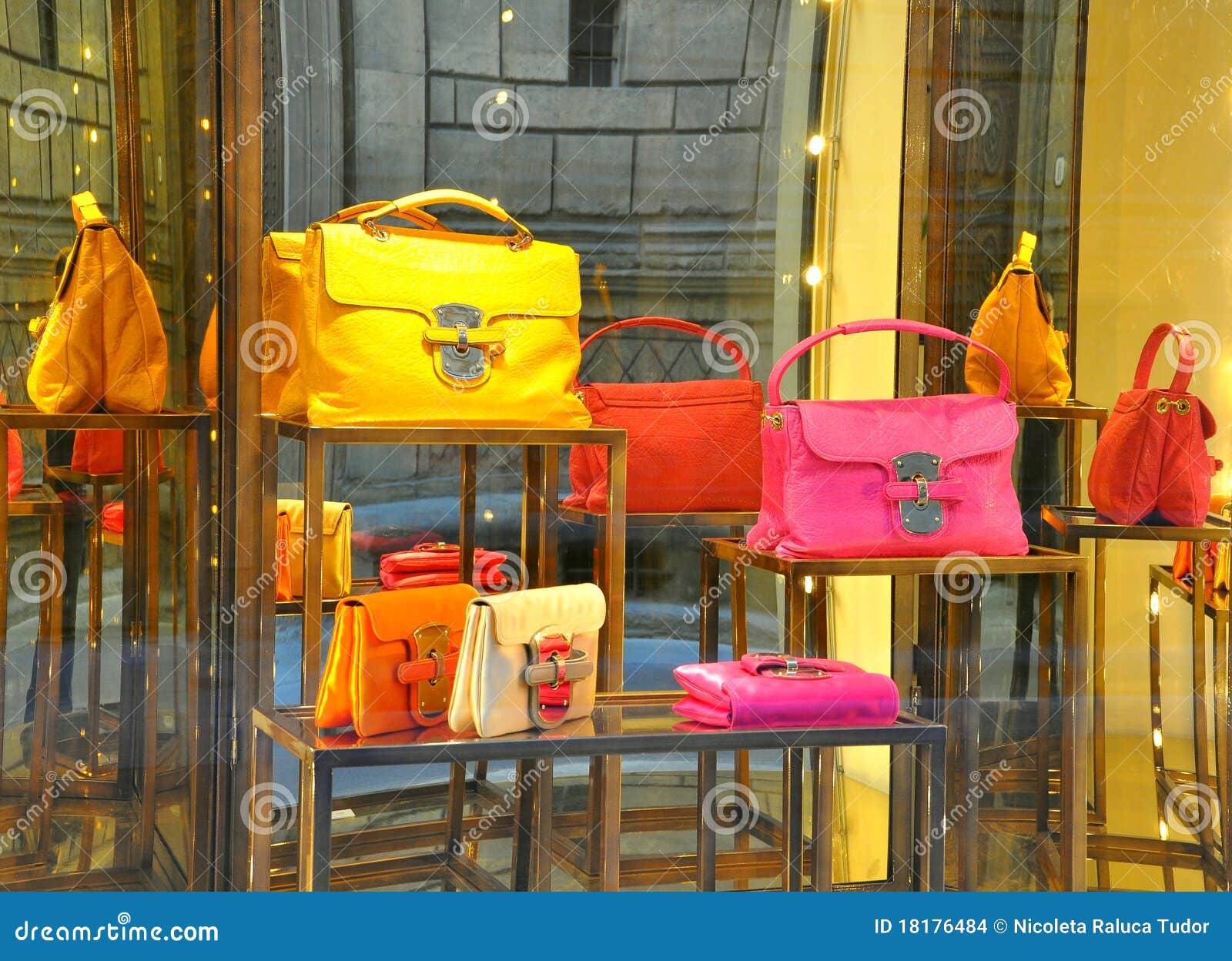Luxury Bags at Window Store, Venice, Italy Editorial Photography - Image of  handbags, store: 130179687