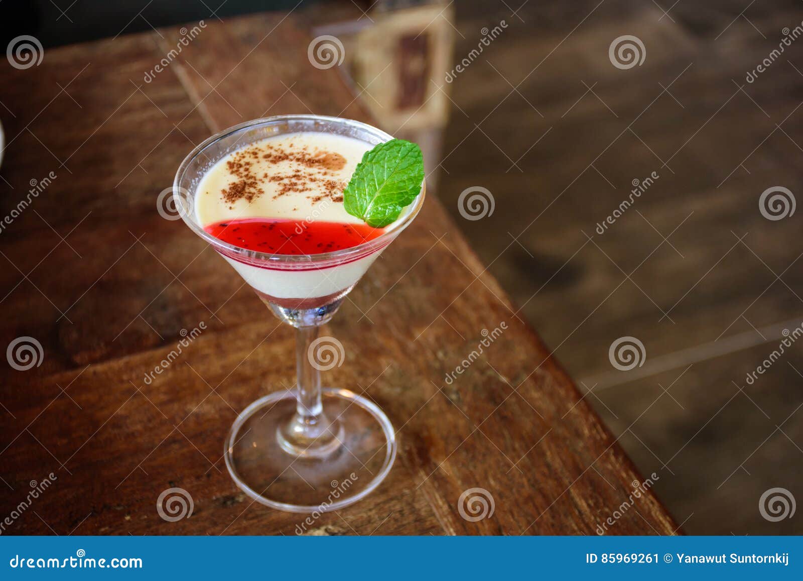 italian dessert panacotta glass