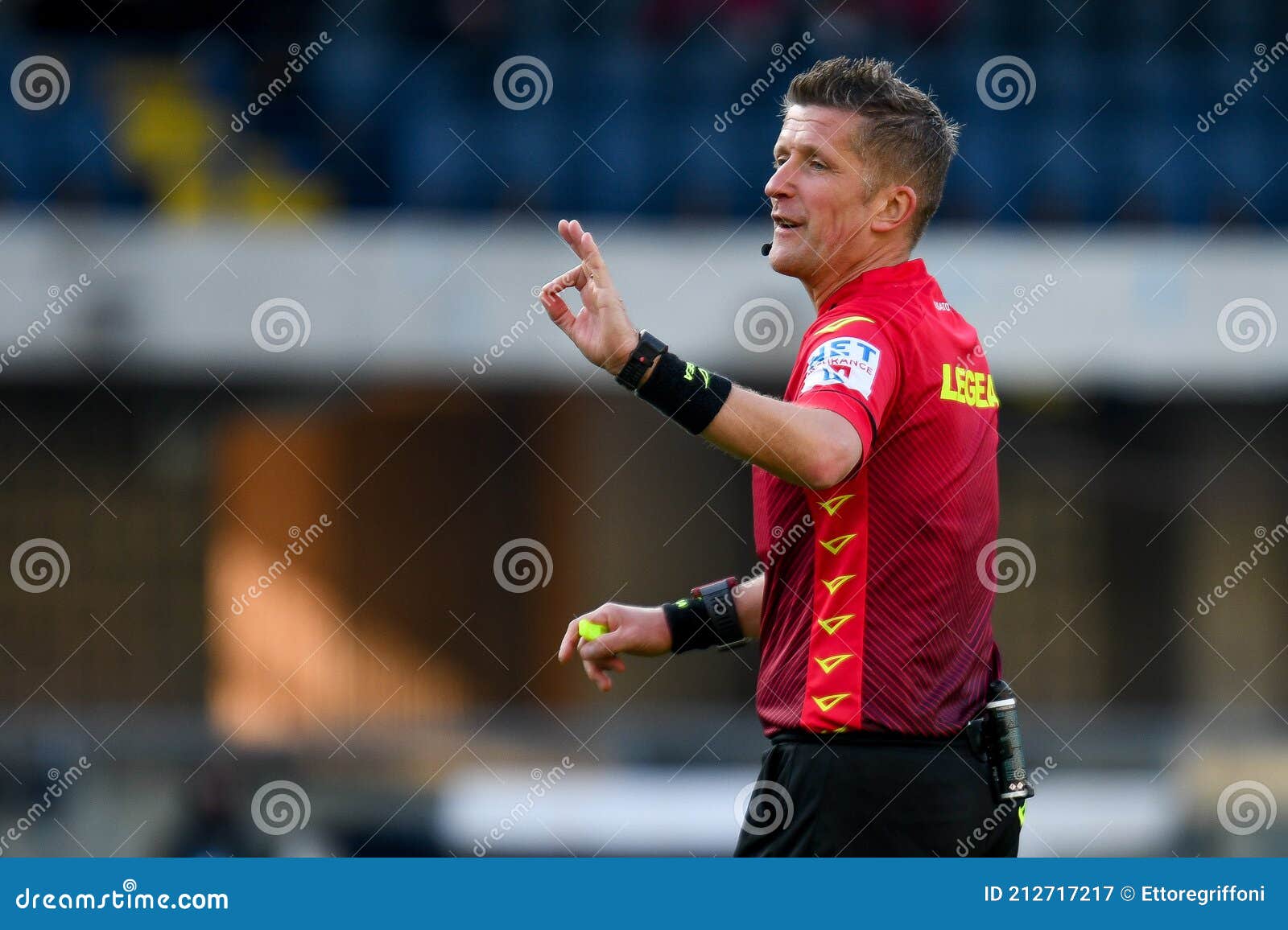 Referee danilo hi-res stock photography and images - Alamy