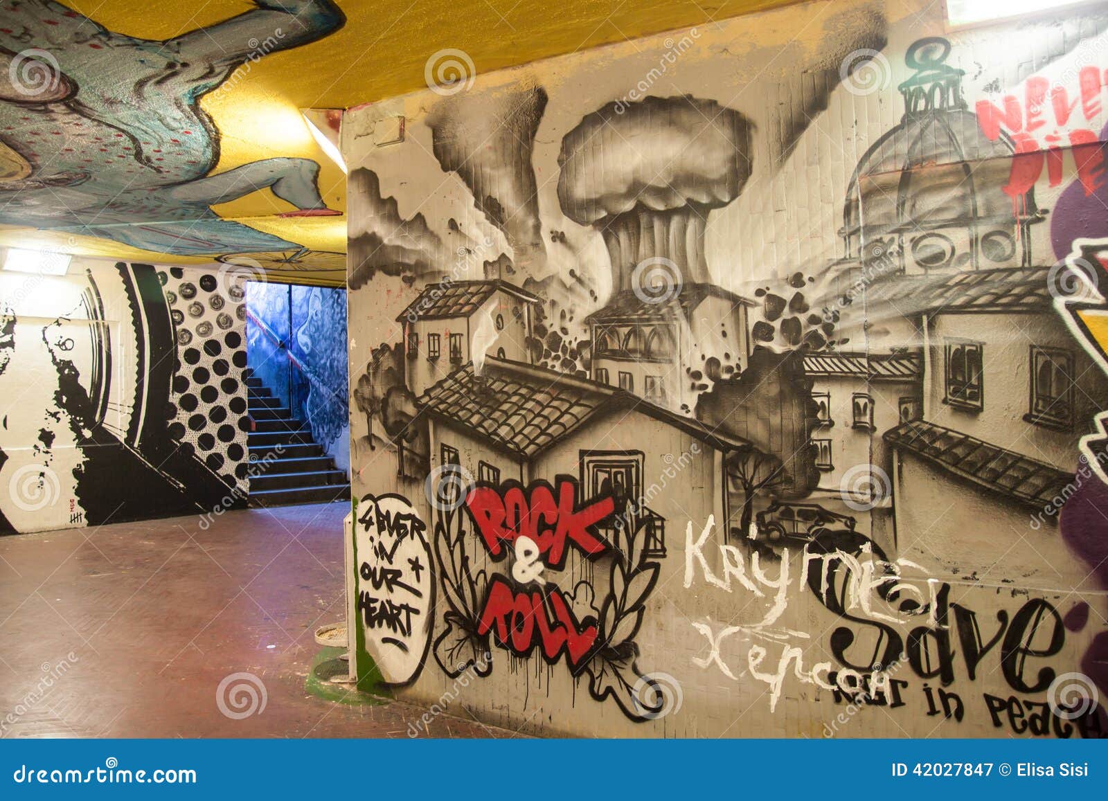 Italian graffiti editorial photography. Illustration of spray 42027847