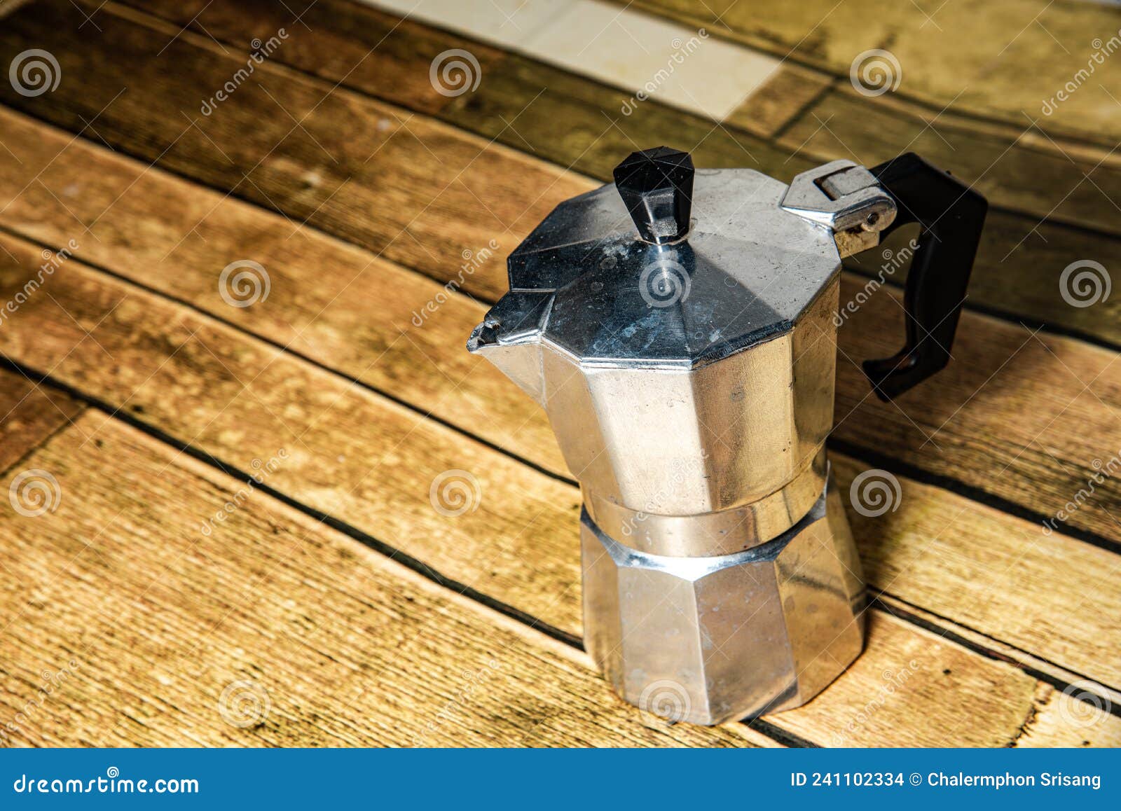 Italian Moka Pot Leaves Italian Moka Pot Leaves Italian Moka Pot Coffee