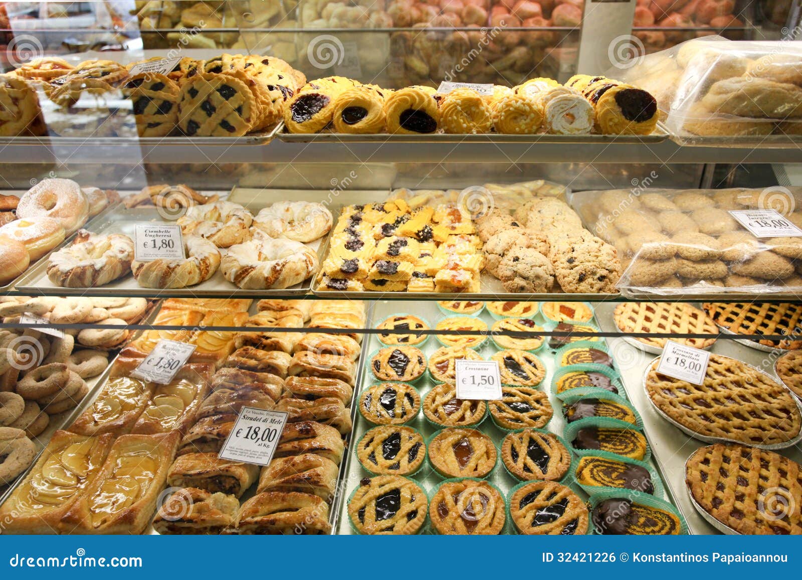 Italian pastries editorial photo. Image of biscuits, sweet 32421226