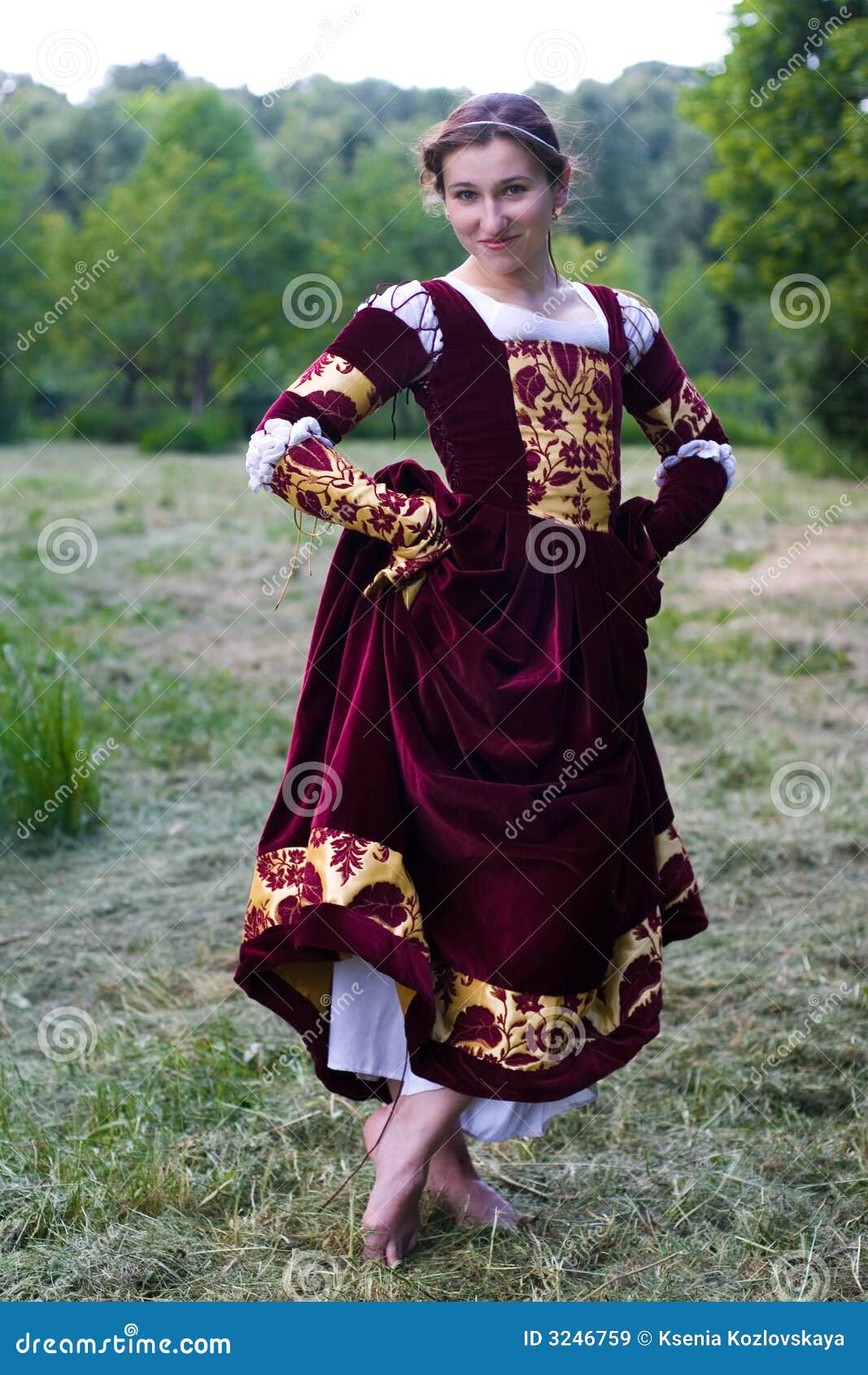 italian renaissance dress