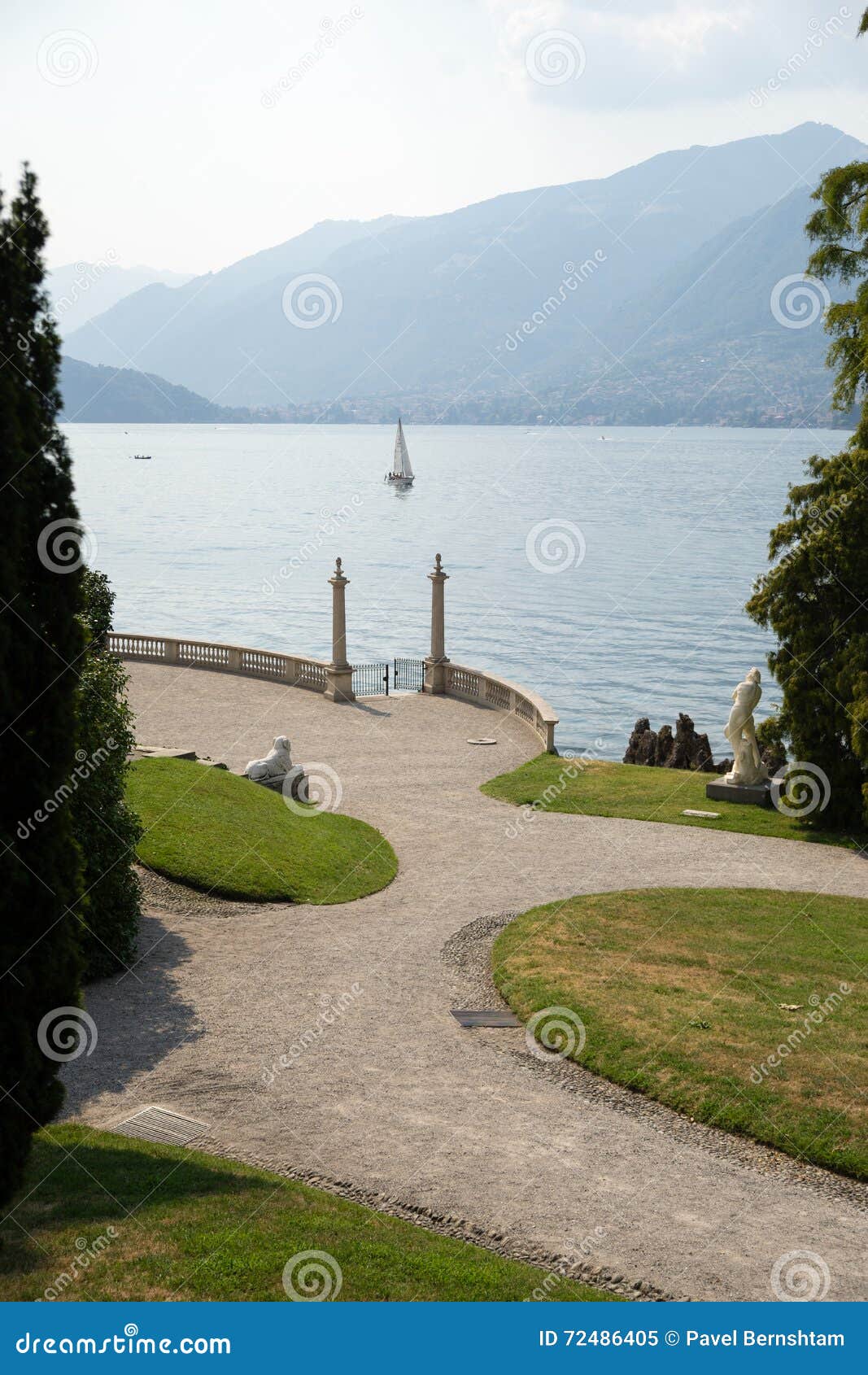 italian villa garned on como lake