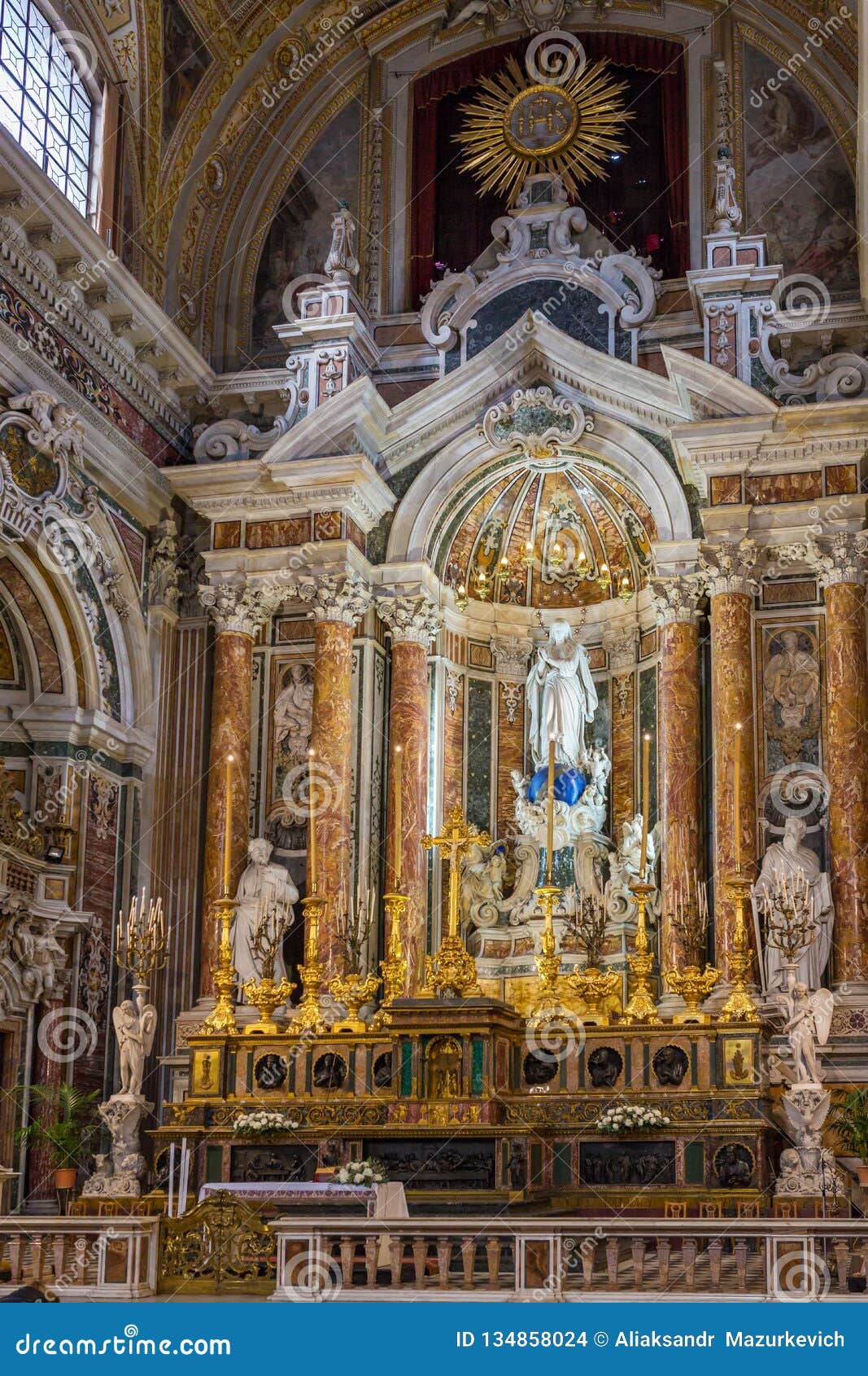 Italiano De Gesu Nuovo: Nuevo Interior De La Iglesia De Jesús En Nápoles, Italia Foto de archivo - Imagen de icono, pintado: 134858024 Italiano De Gesu Nuovo: Nuevo Interior De La Iglesia De Jesús En Nápoles, Italia Foto de archivo - Imagen de icono, pintado: 134858024