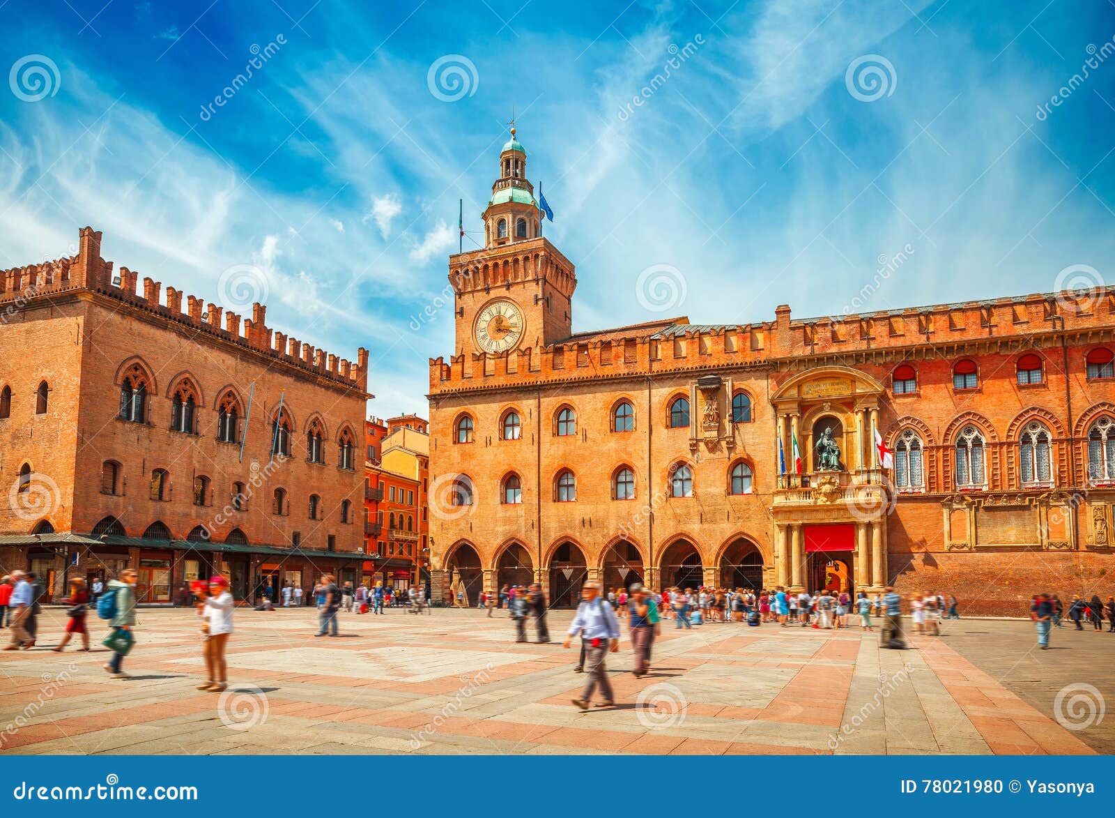 italy piazza maggiore in bologna old town