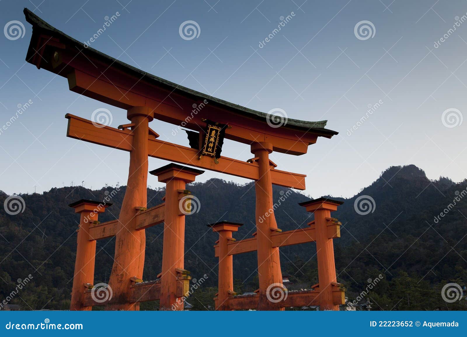 itsukushima shinto shrine