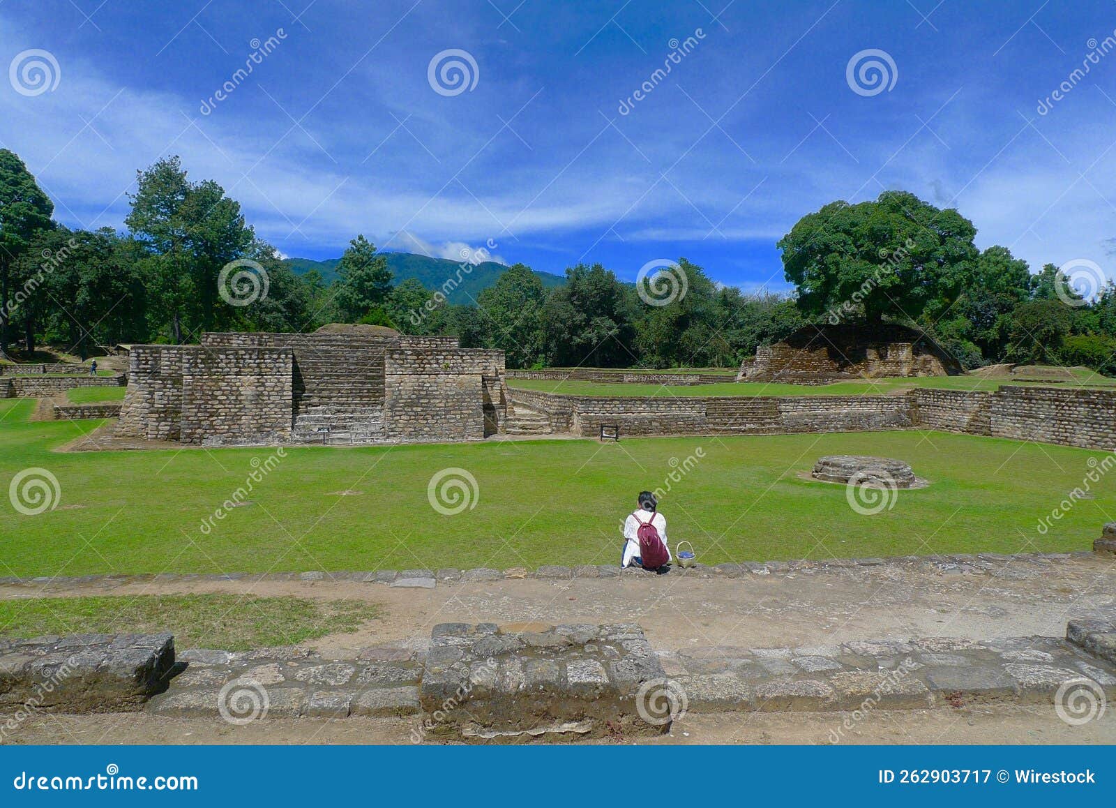 iximche ancient mayan ruins