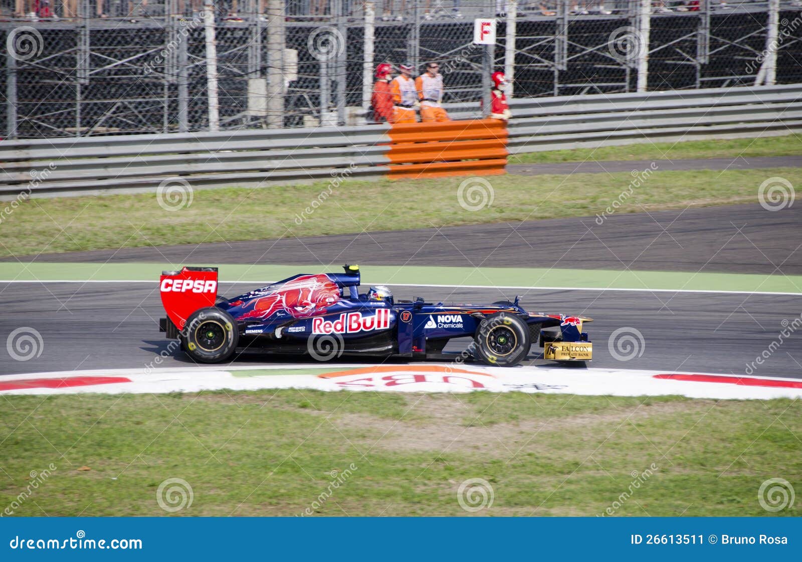 J.B. Vergne Praxistag am Monza-2012. MONZA (ITALIEN) - 7. SEPTEMBER: J.B. Vergne Autos von Toro Rosso - Team während des Formel 1praxistages am 7. September 2012 in Monza, Italien