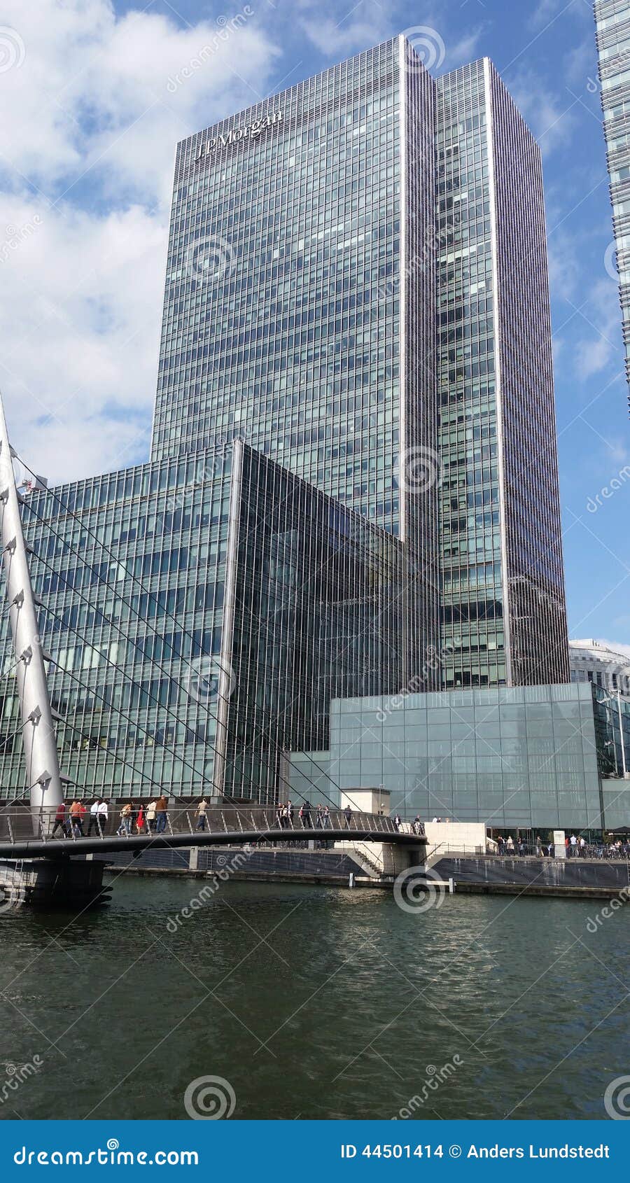 pix Jp Morgan London Canary Wharf dreamstime com