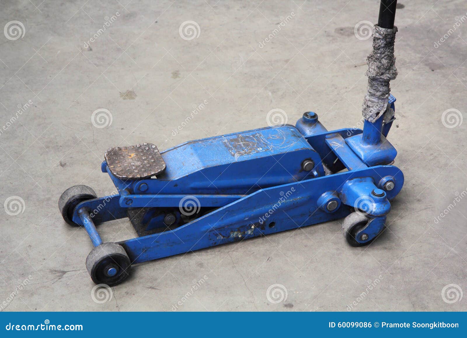 Jack for car on the ground stock photo. Image of hydraulic 60099086