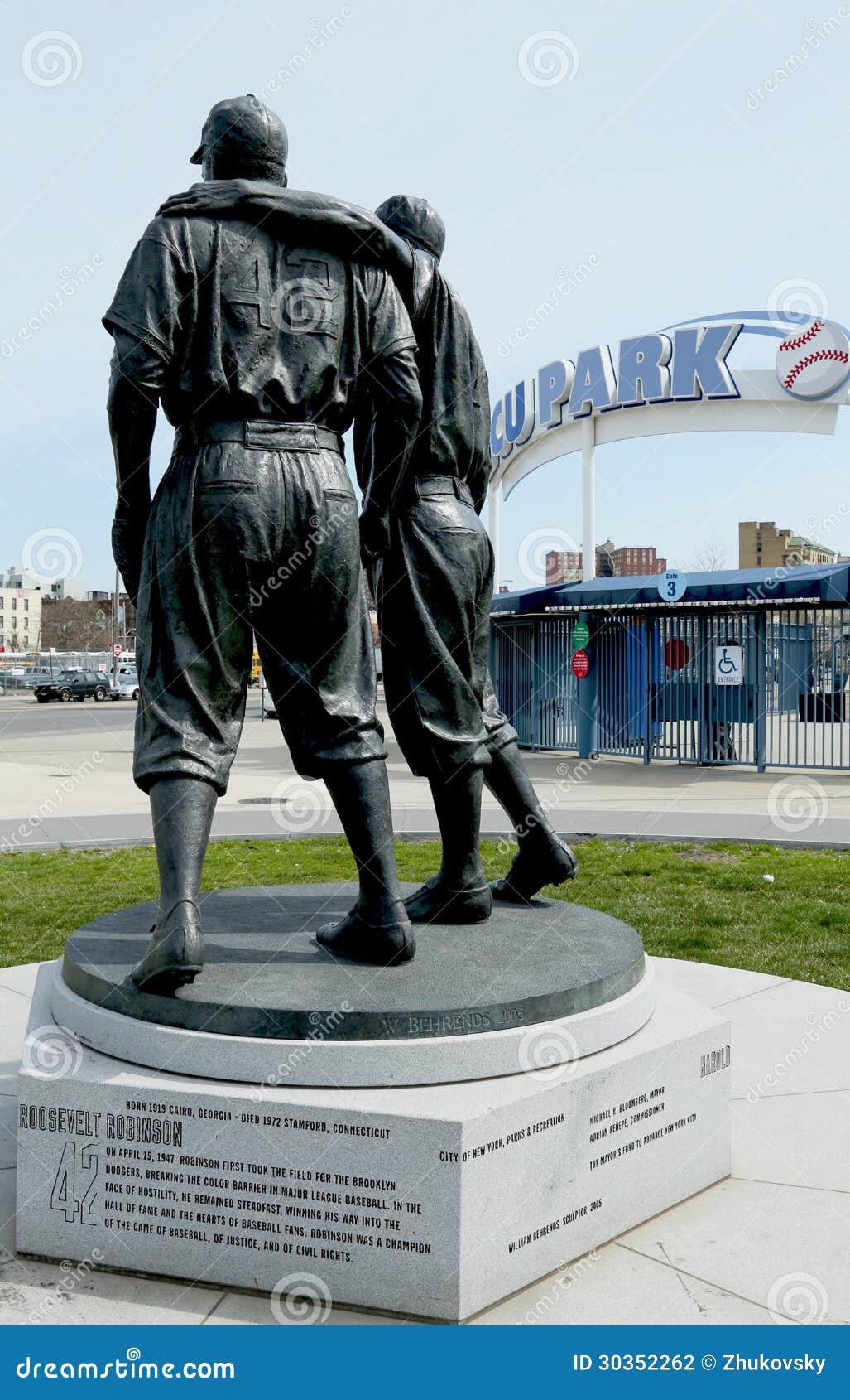 BROOKLYN, NY - APRIL 6: Jackie Robinson And Pee Wee Reese Statue In  Brooklyn In Front Of MCU Ballpark On April 6, 2013. 42 Is An Upcoming 2013  Hollywood Film About Baseball