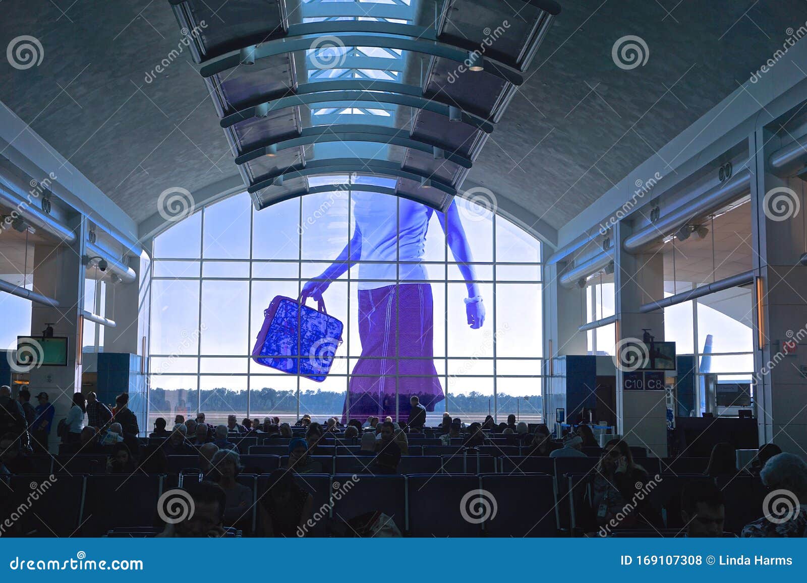 Jacksonville, Florida: Viajeros Esperan Para Abordar Los Vuelos En El Aeropuerto JAX Foto de archivo editorial - Imagen de pedazos, estructura: 169107308 Jacksonville, Florida: Viajeros Esperan Para Abordar Los Vuelos En El Aeropuerto JAX Foto de archivo editorial - Imagen de pedazos, estructura: 169107308