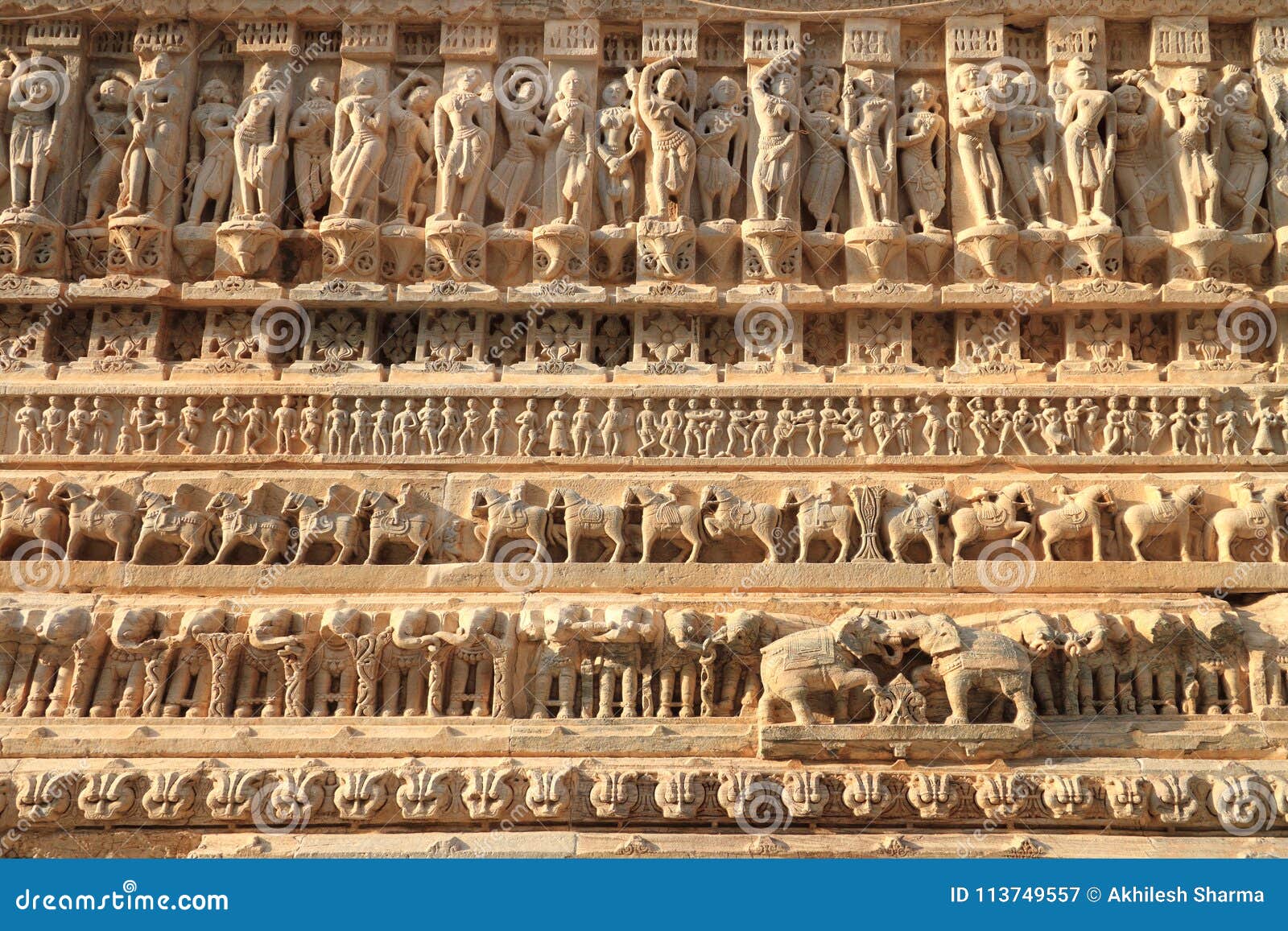 Jagdish Temple Stone Carvings, Udaipur, Rajasthan, Indien. Jagdish Temple Stone Carvings aus einem einzelnen Stein heraus, Udaipur, Rajasthan, Indien