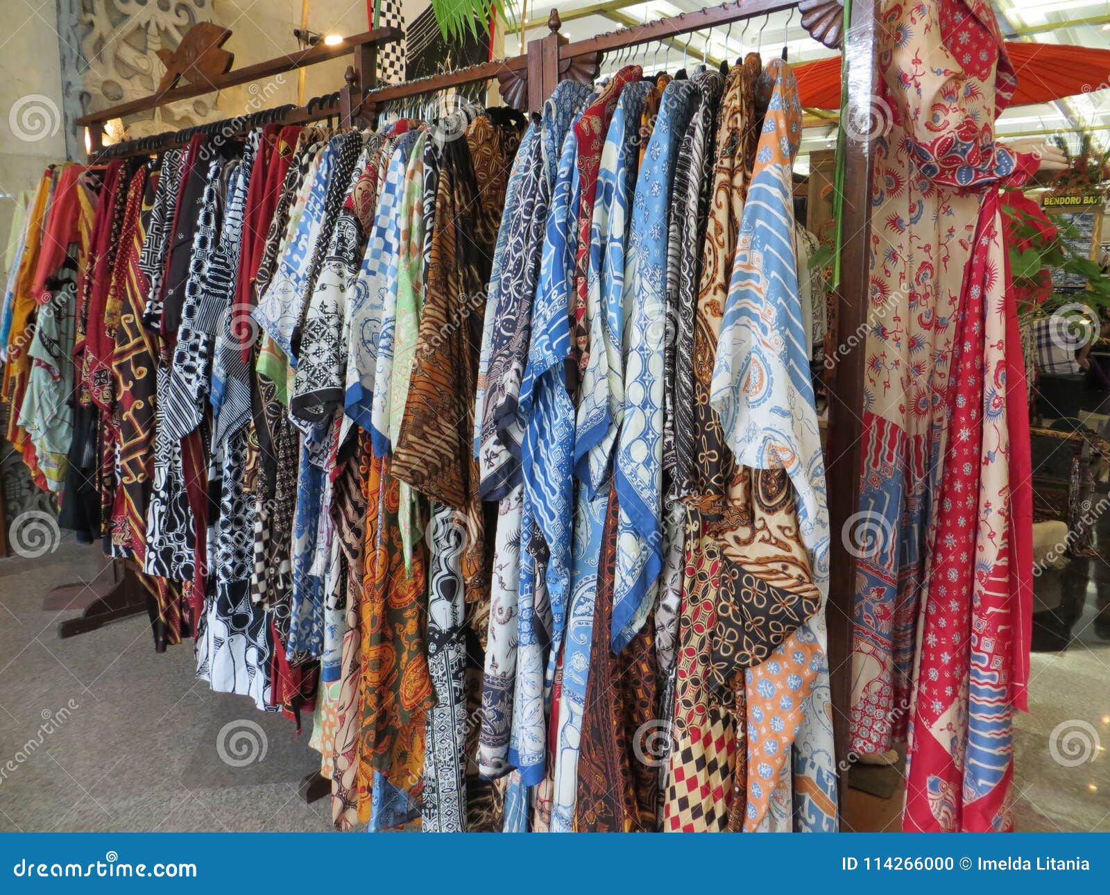 Batik Exhibition in Jakarta Editorial Image - Image of colorful, market ...